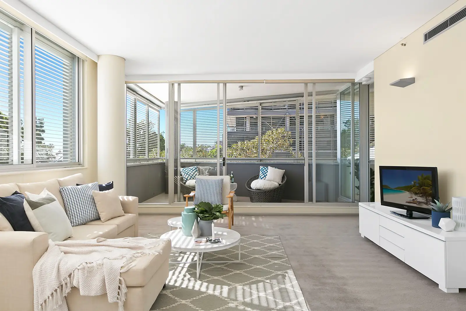 303/38 Hickson Road, Sydney Sold by Sydney Sotheby's International Realty - image 1