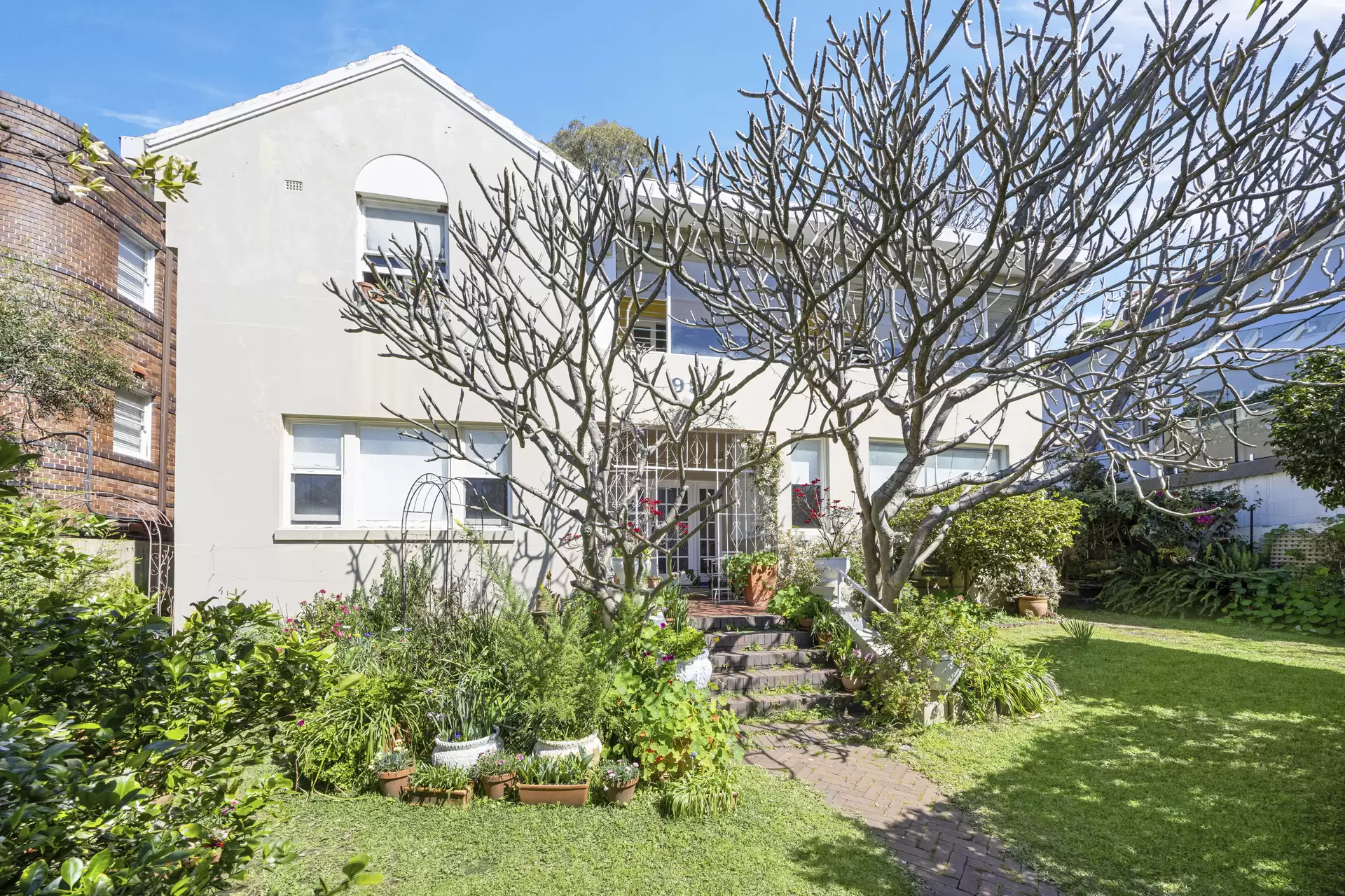 95 Beresford Road, Bellevue Hill Sold by Sydney Sotheby's International Realty - image 2