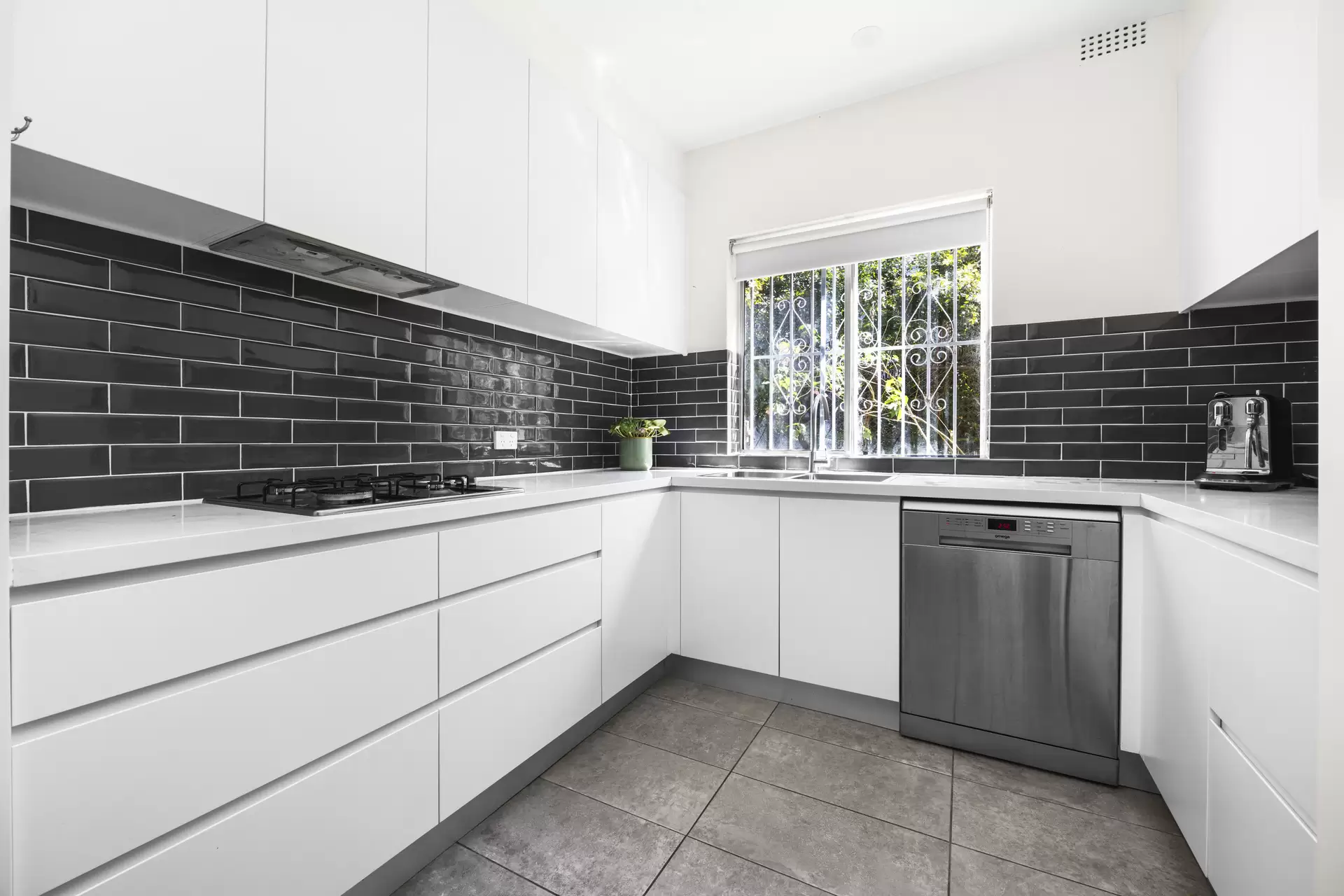 95 Beresford Road, Bellevue Hill Sold by Sydney Sotheby's International Realty - image 4