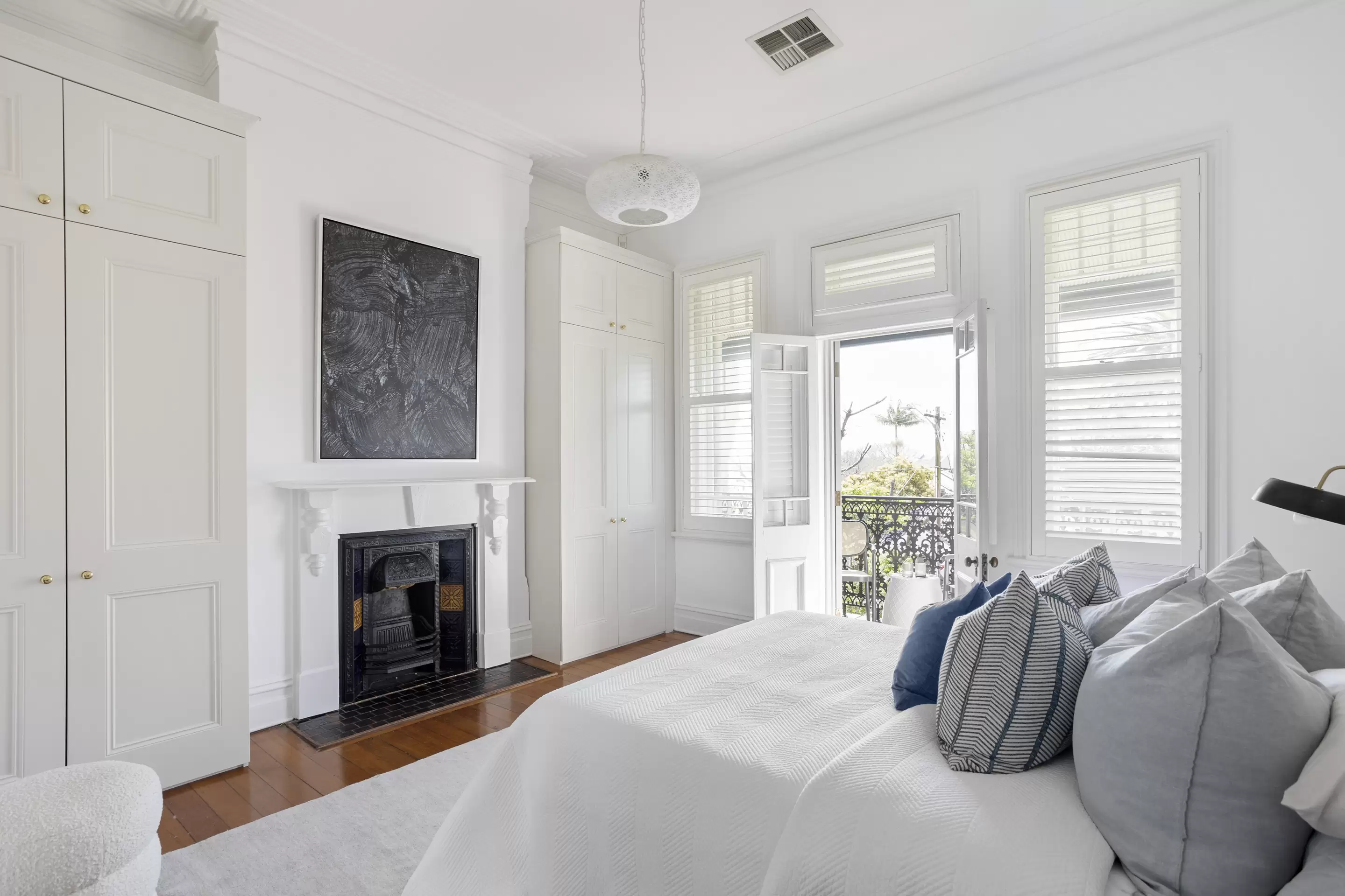 110 Edgecliff Road, Woollahra Sold by Sydney Sotheby's International Realty - image 10