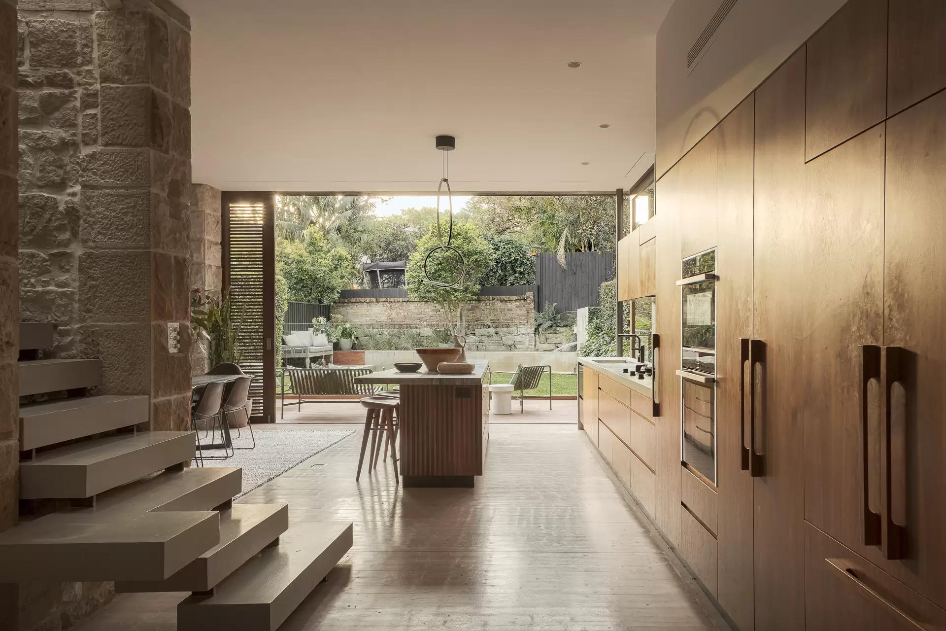 132 Wellington Street, Bondi Beach Sold by Sydney Sotheby's International Realty - image 7