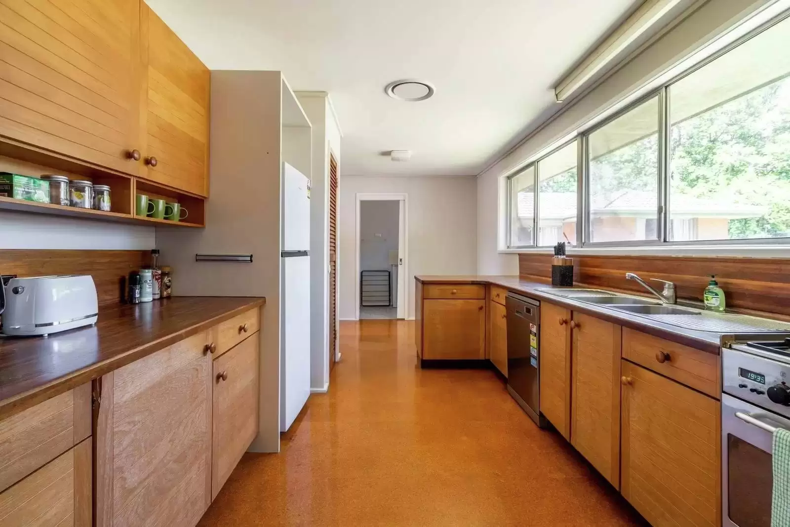 45 Highfield Road, Lindfield Leased by Sydney Sotheby's International Realty - image 5