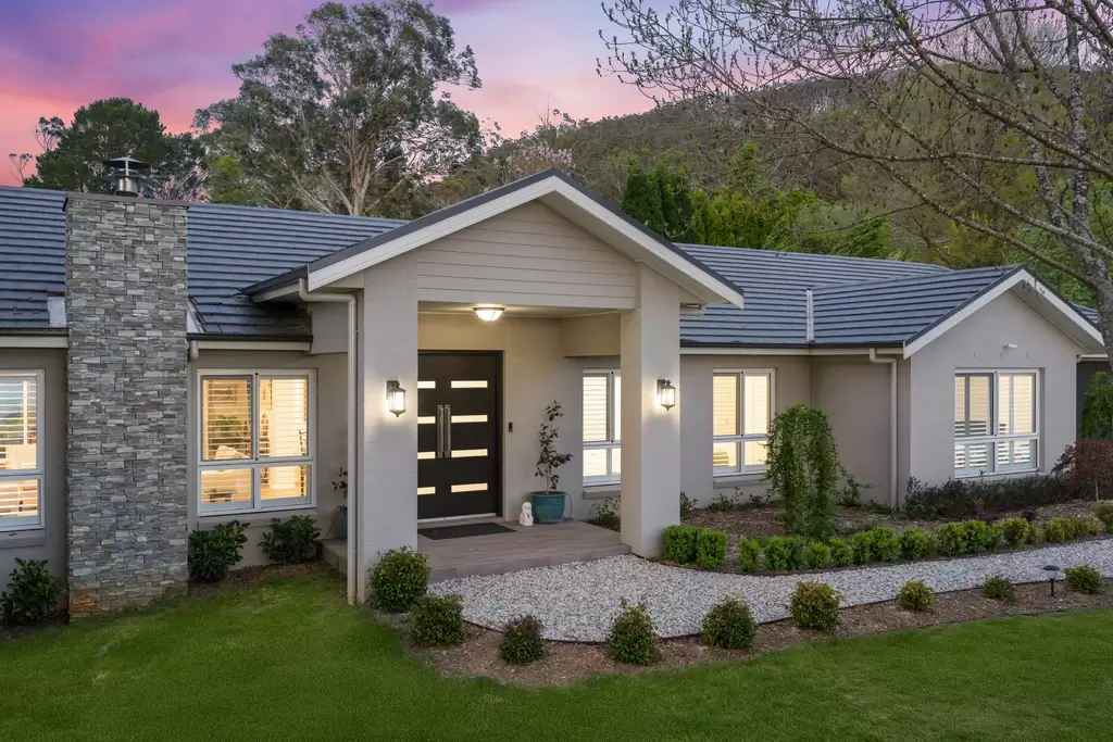 16 Cliff Street, Bowral For Sale by Sydney Sotheby's International Realty