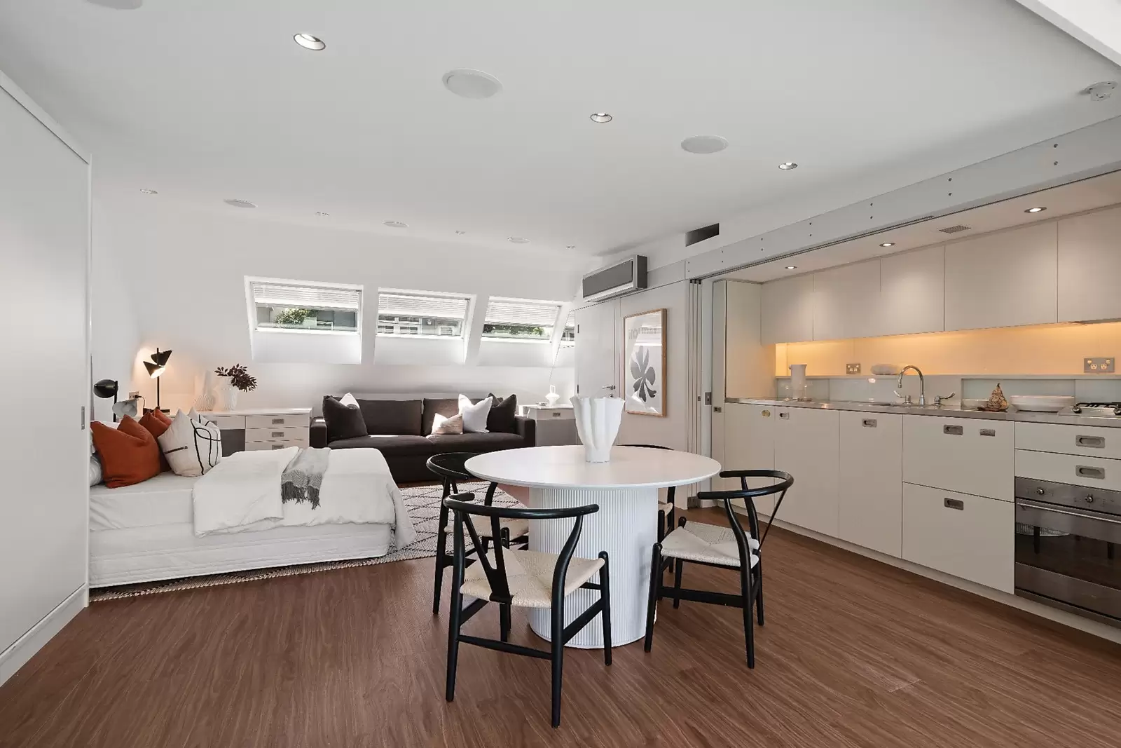 31 Ashton Street, Queens Park Sold by Sydney Sotheby's International Realty - image 8