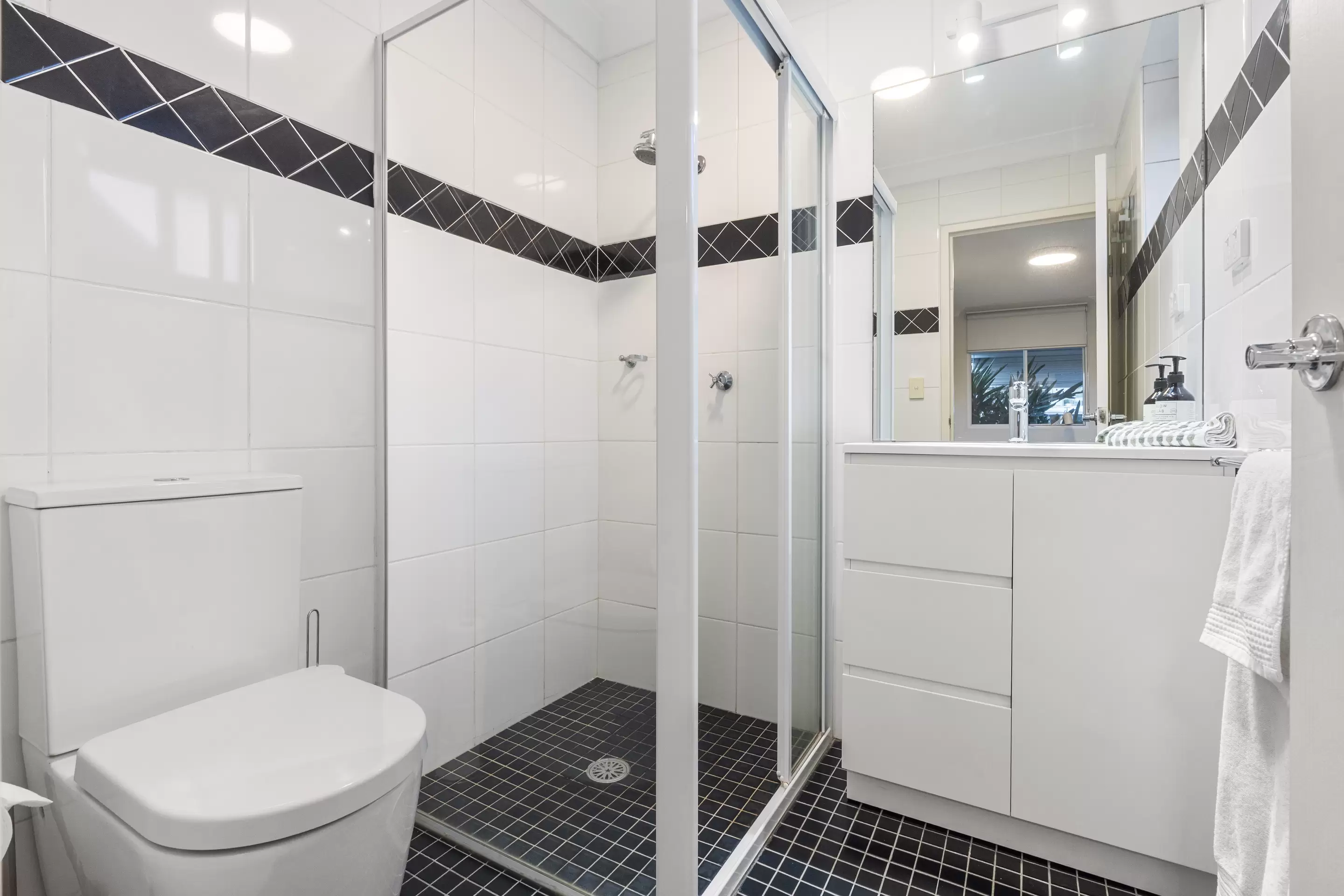 56/27 Palmer Street, Woolloomooloo Sold by Sydney Sotheby's International Realty - image 9