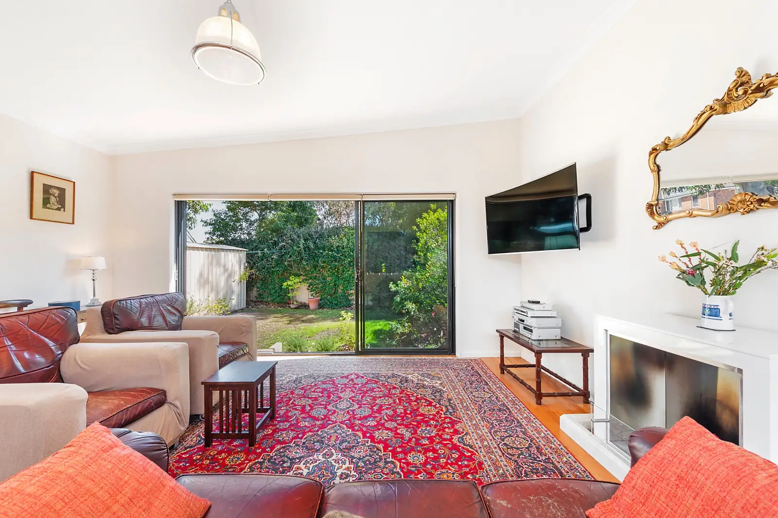 6 Kenny Avenue, Chifley Sold by Sydney Sotheby's International Realty - image 1