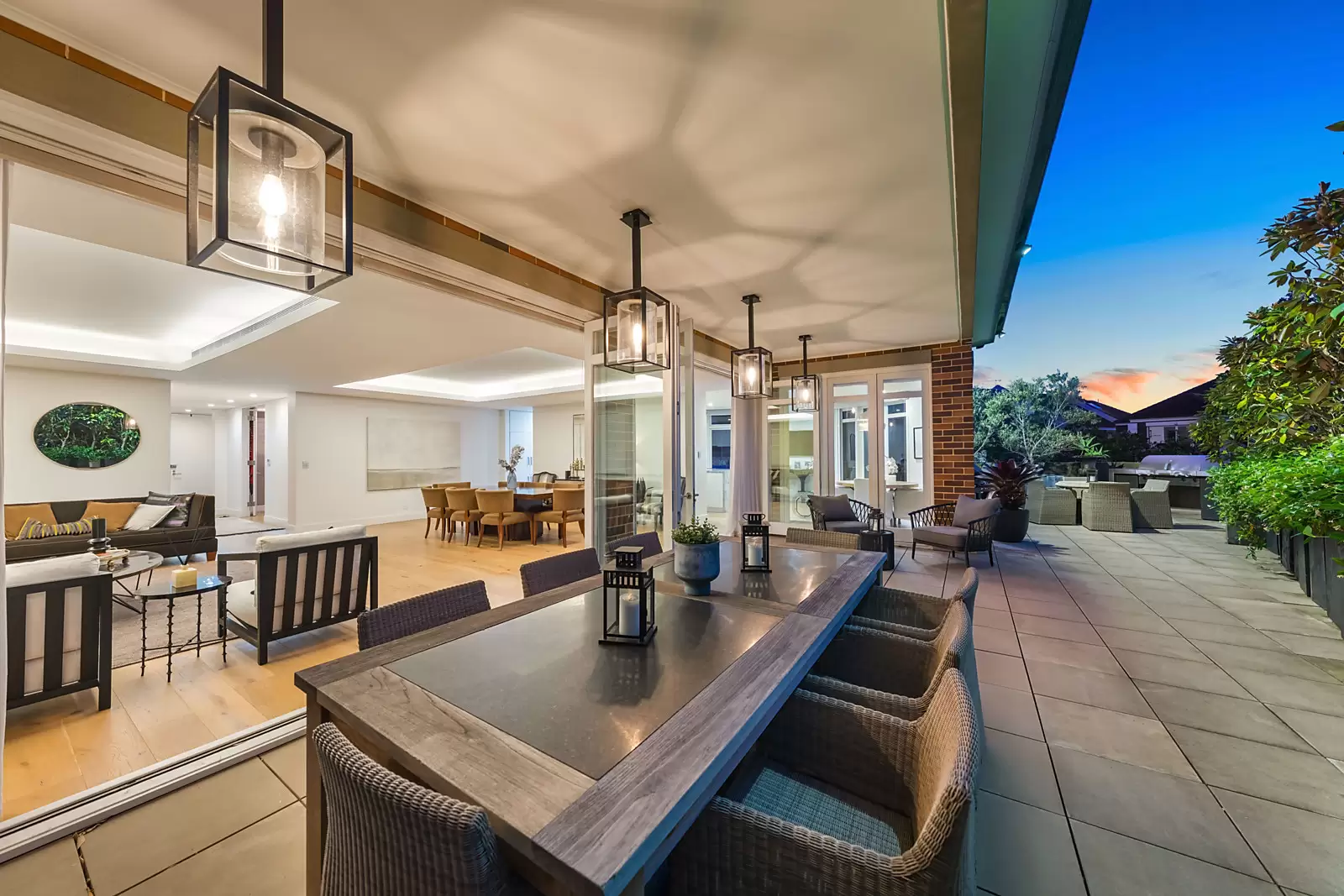 101,190 Raglan Street, Mosman For Sale by Sydney Sotheby's International Realty - image 2