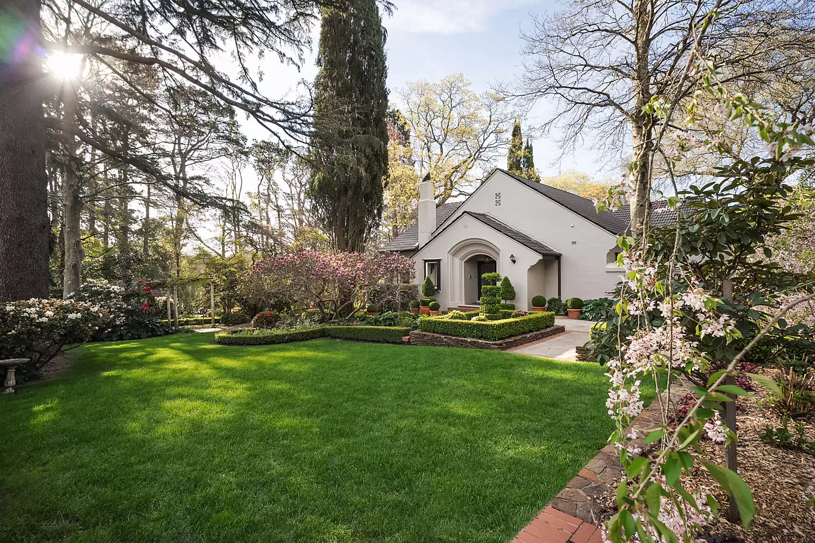 2 Kensett Avenue, Leura For Sale by Sydney Sotheby's International Realty - image 19