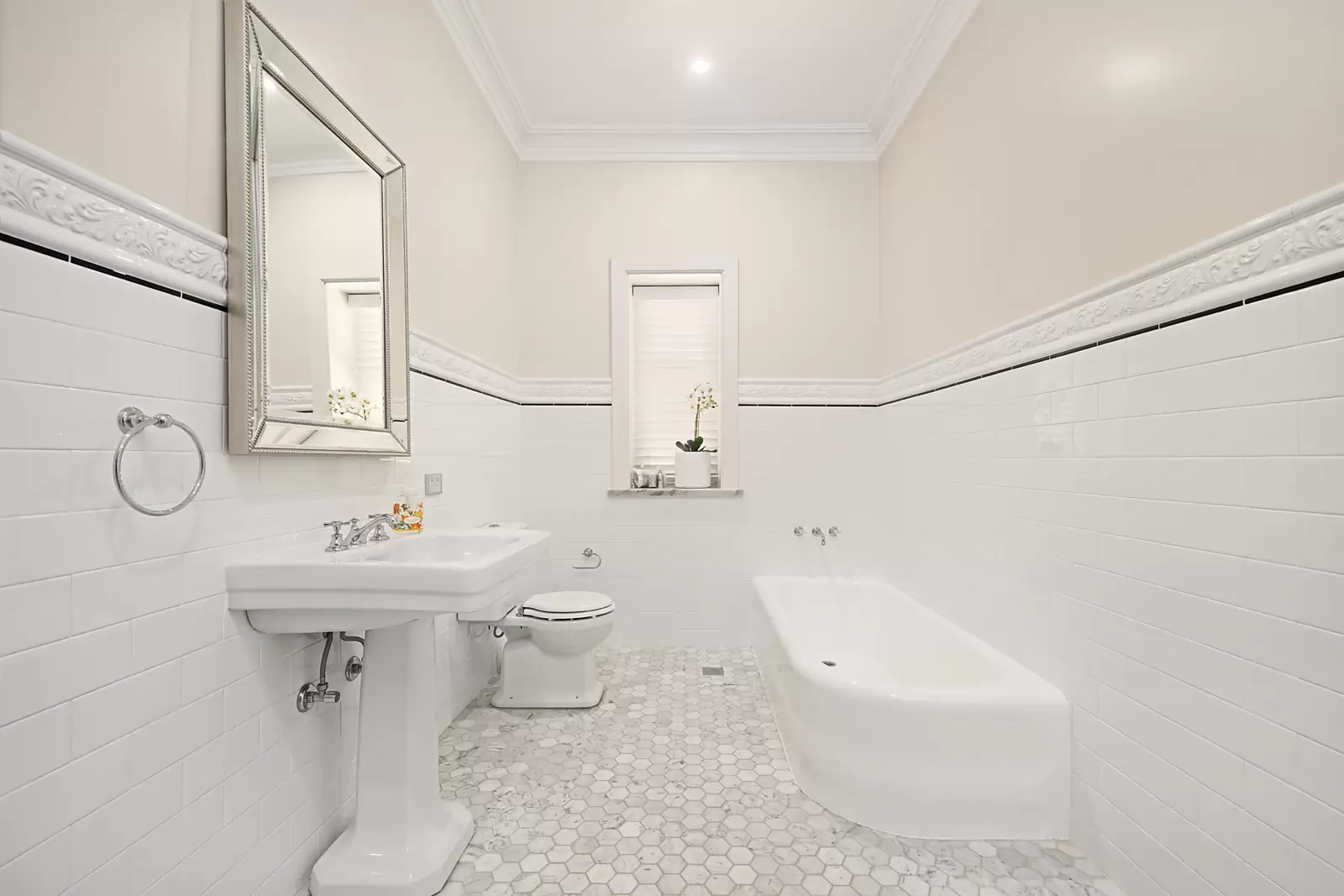 2 Kensett Avenue, Leura For Sale by Sydney Sotheby's International Realty - image 13