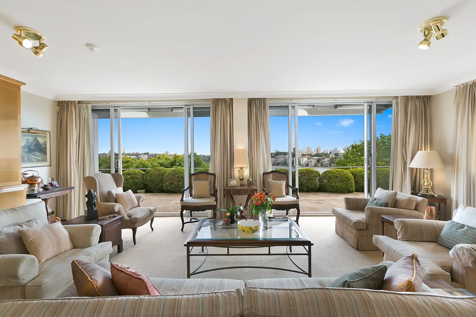 1/45 Wolseley Road, Point Piper Sold by Sydney Sotheby's International Realty - image 2