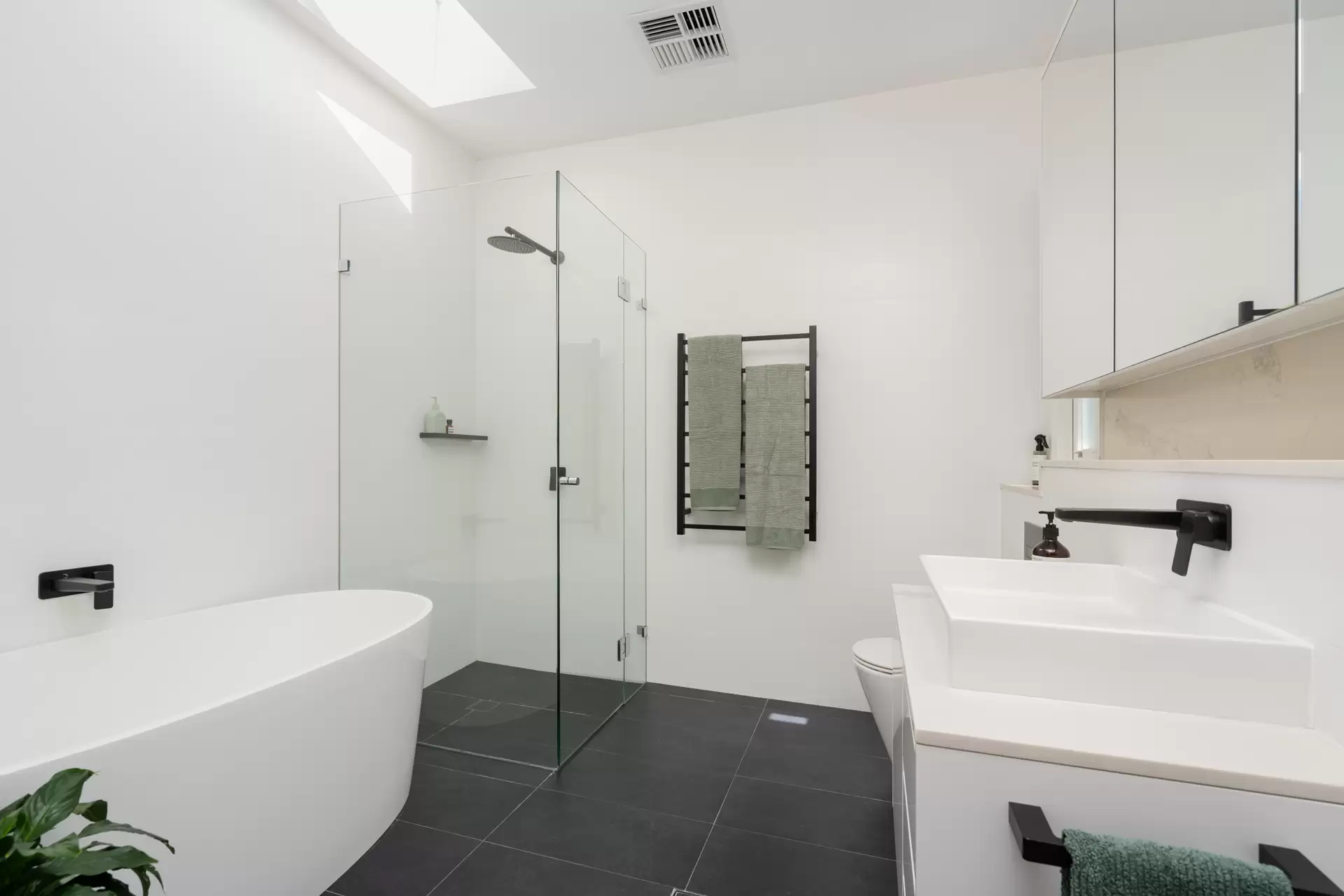 134 Wellington Street, Bondi Beach Sold by Sydney Sotheby's International Realty - image 18