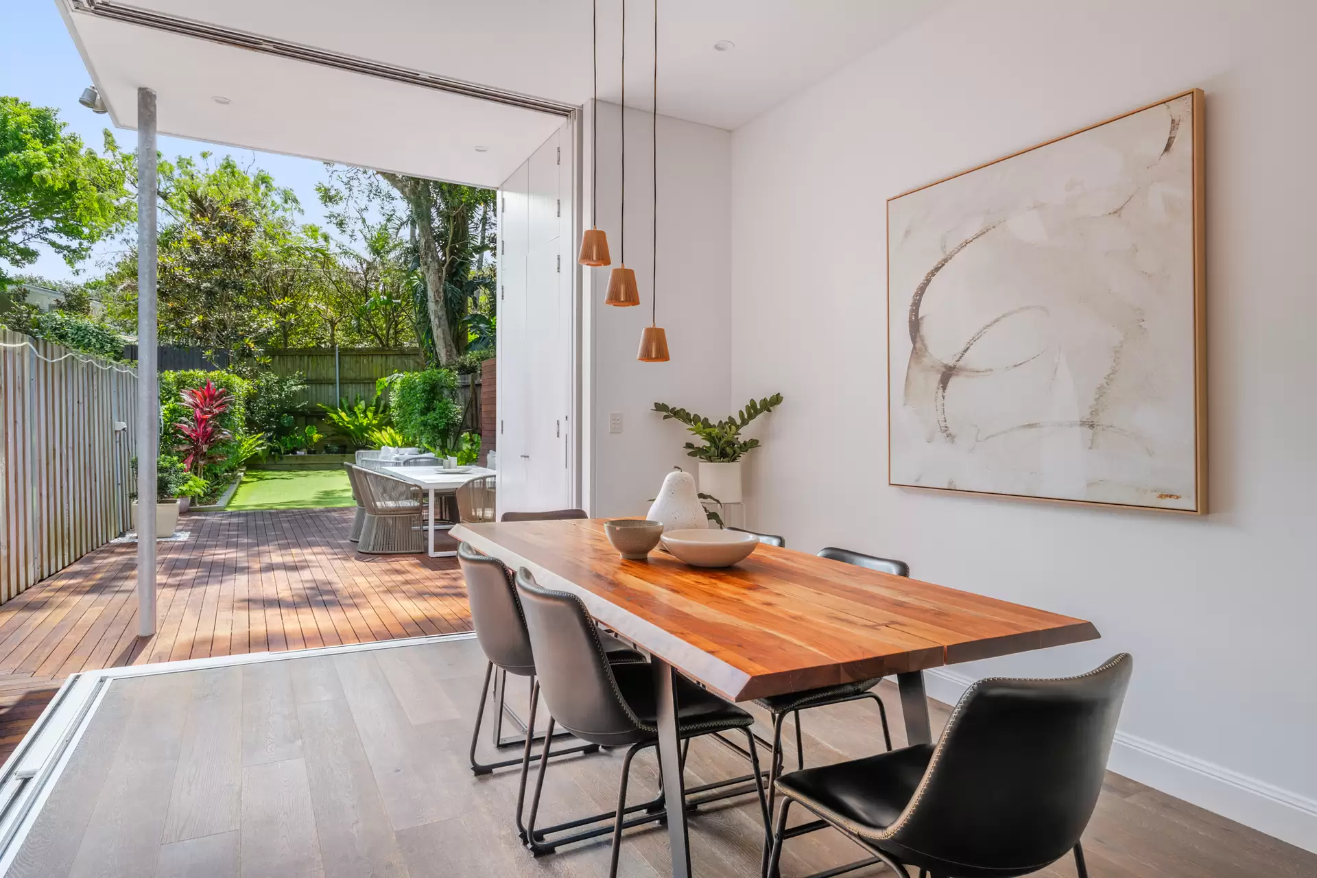 134 Wellington Street, Bondi Beach Sold by Sydney Sotheby's International Realty - image 6