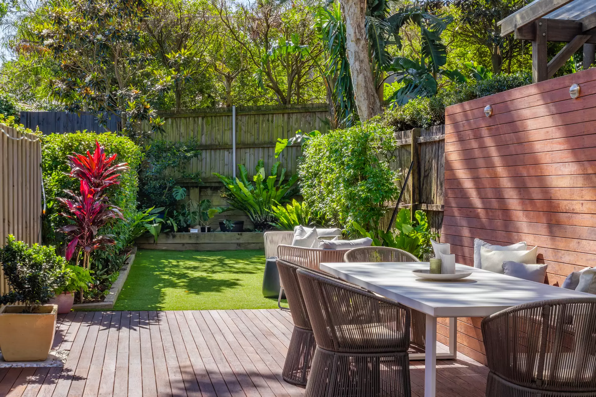 134 Wellington Street, Bondi Beach Sold by Sydney Sotheby's International Realty - image 3