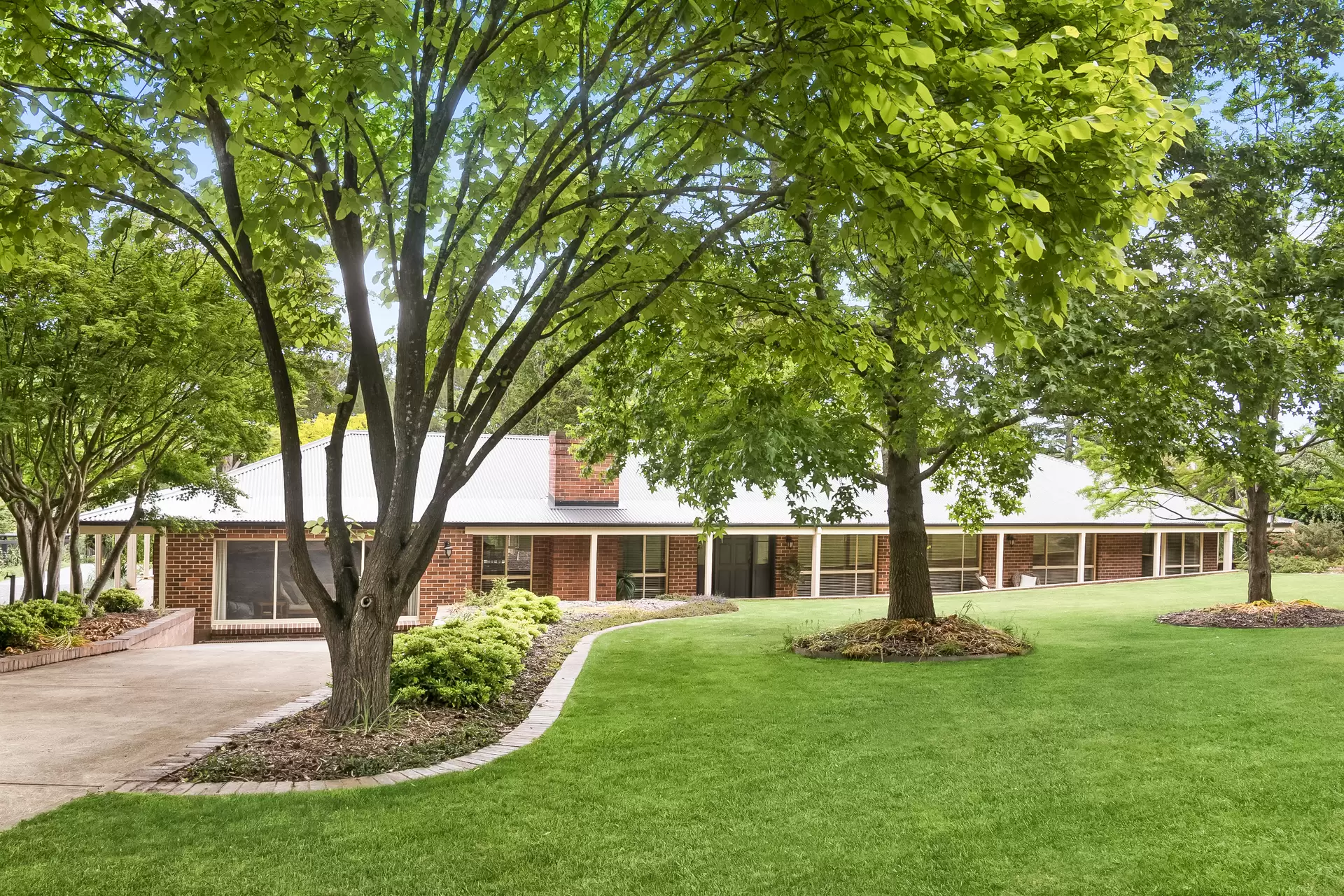 33 Phillip Street, Burradoo For Sale by Sydney Sotheby's International Realty - image 2