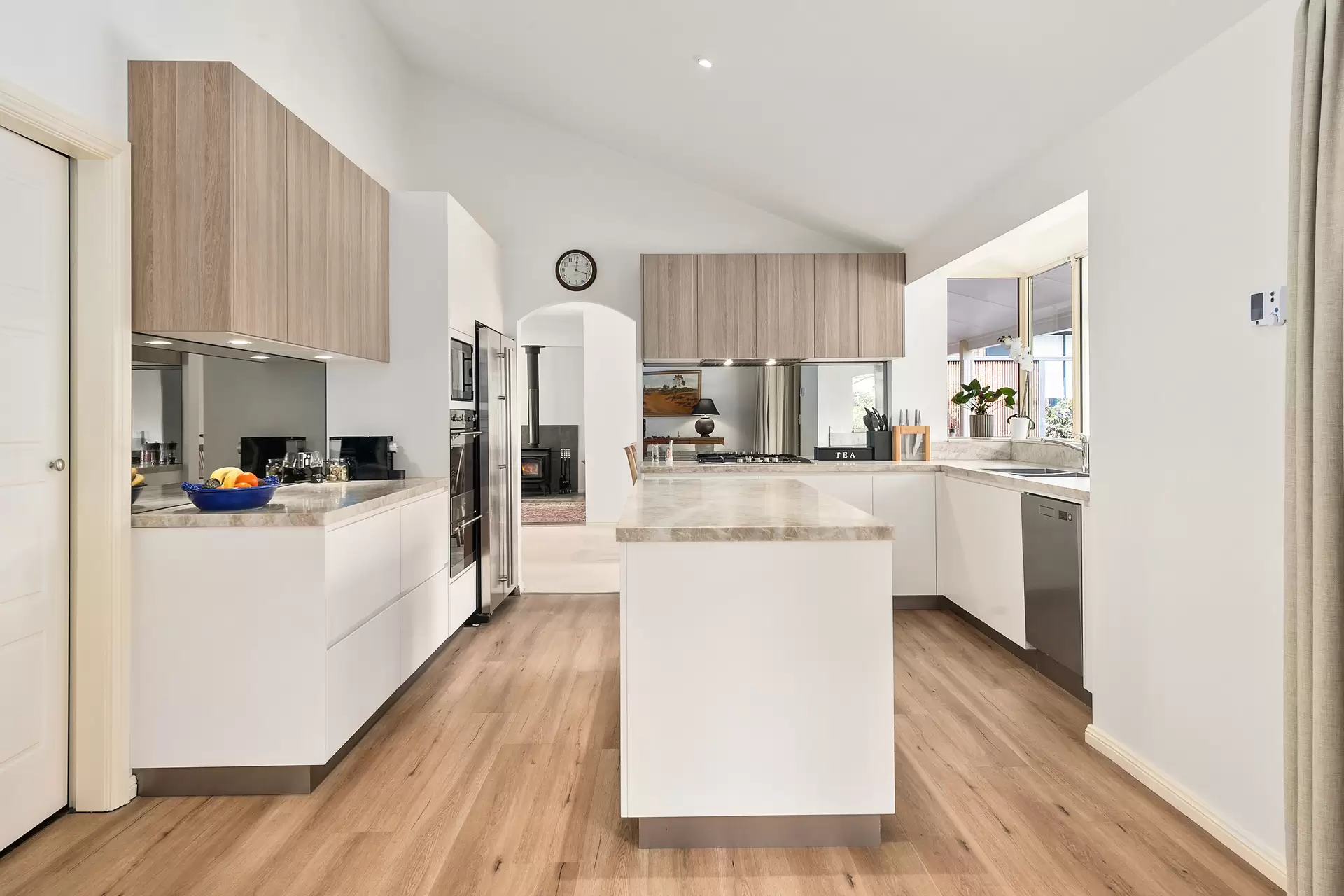 33 Phillip Street, Burradoo For Sale by Sydney Sotheby's International Realty - image 6