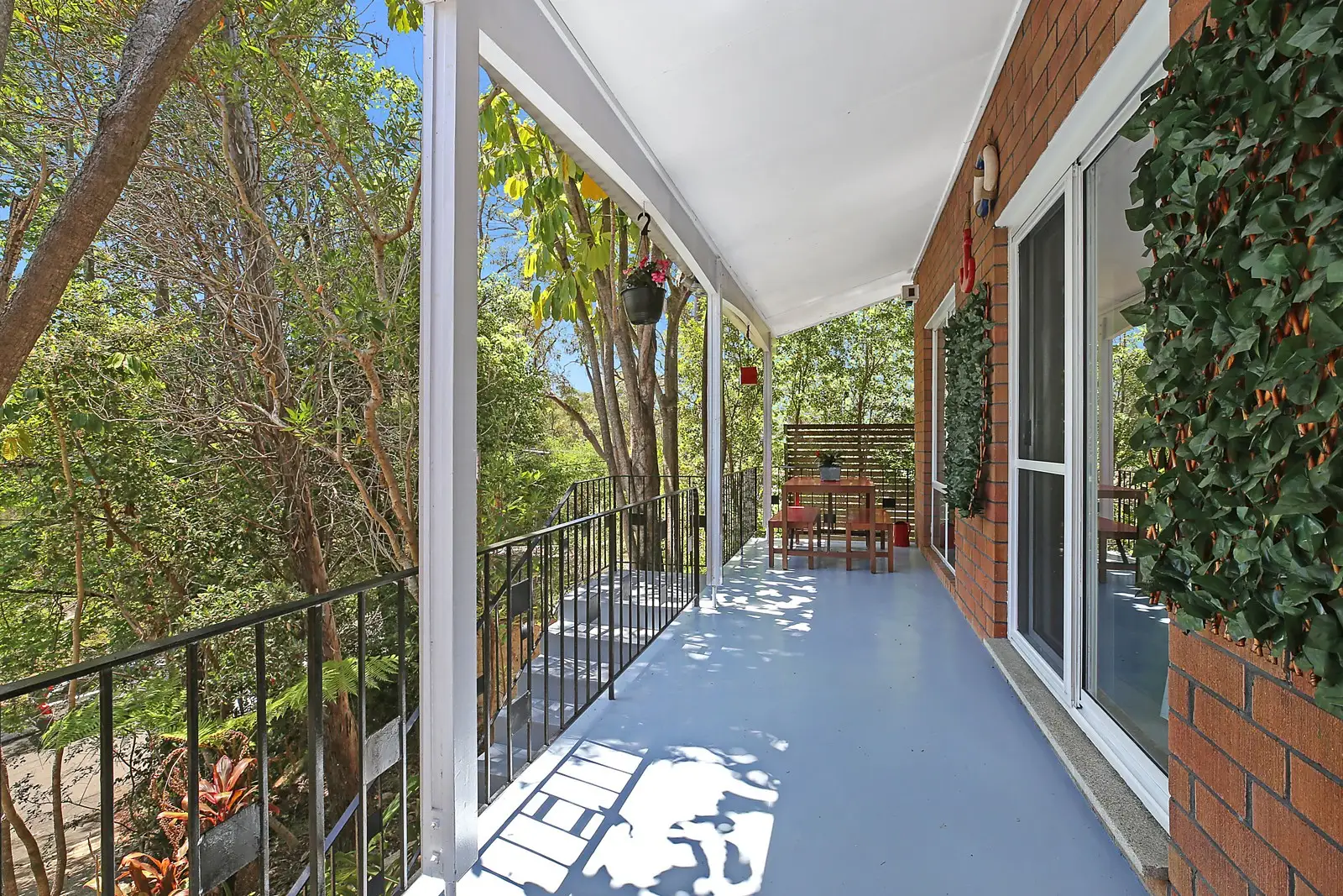 58 Moore Street, Lane Cove West Sold by Sydney Sotheby's International Realty - image 2