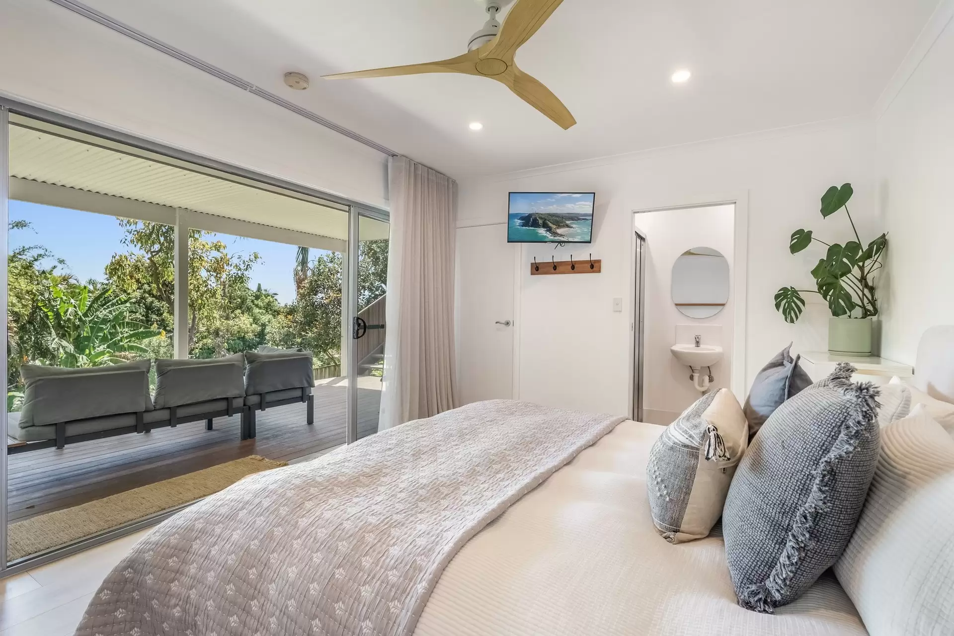 7 Warrawee Drive, Lennox Head Sold by Sydney Sotheby's International Realty - image 23