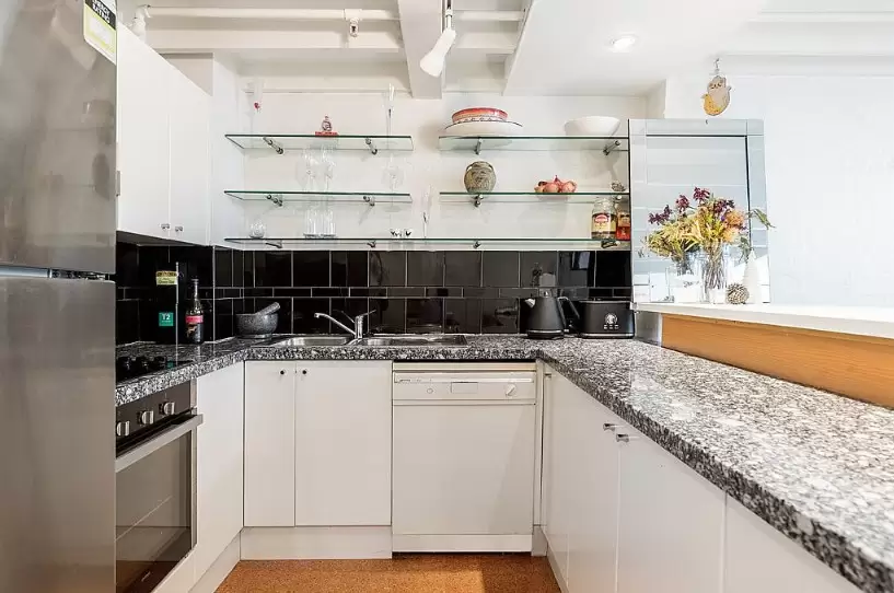 106/66 McLachlan Avenue, Darlinghurst Sold by Sydney Sotheby's International Realty - image 4