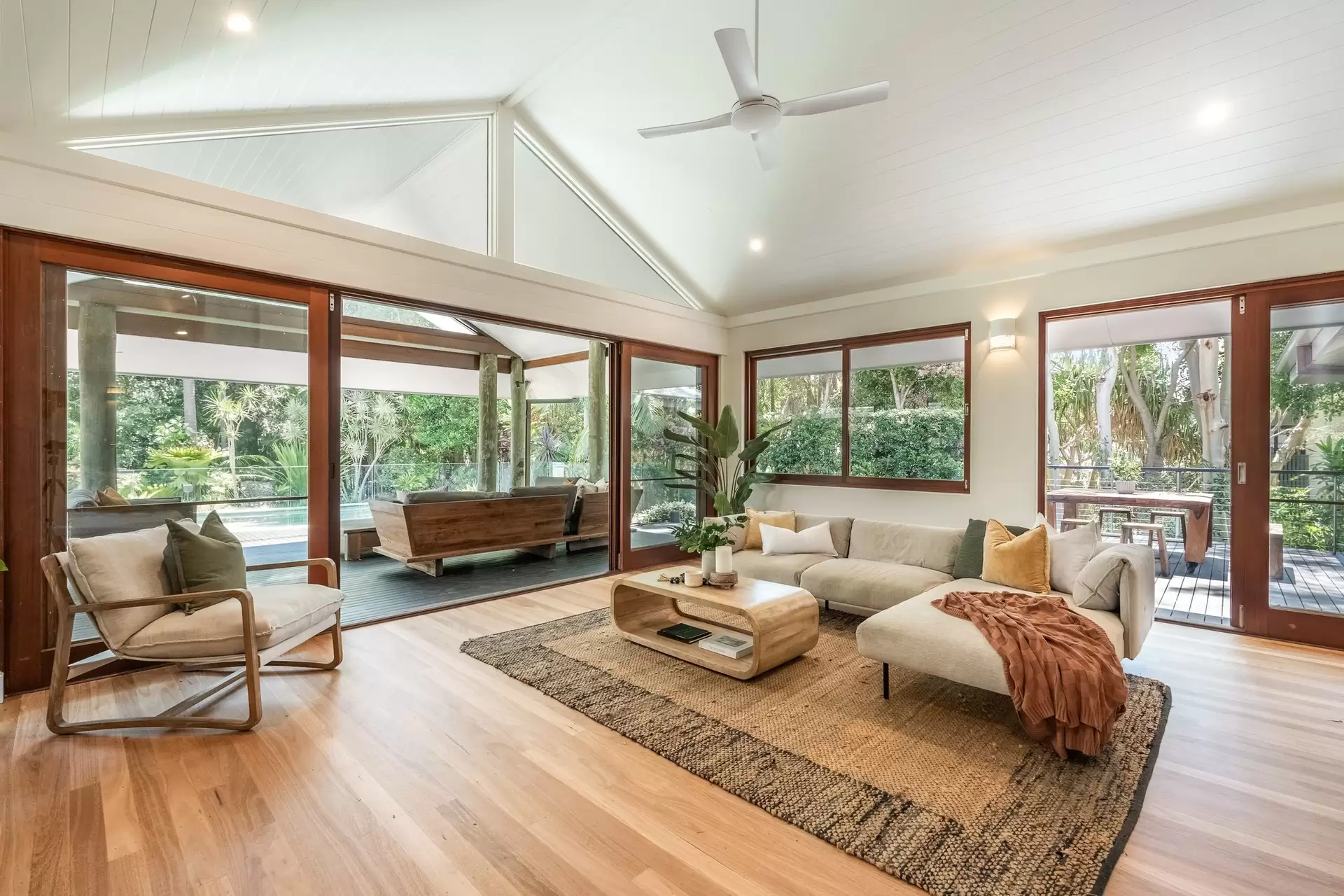 32 MacGregor Street, Suffolk Park For Sale by Sydney Sotheby's International Realty - image 5