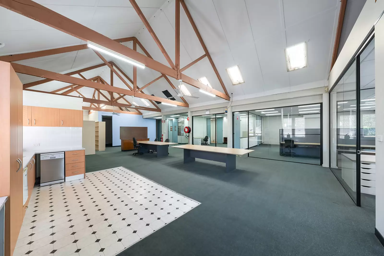 2, 111 Moore Street, Leichhardt For Sale by Sydney Sotheby's International Realty - image 9