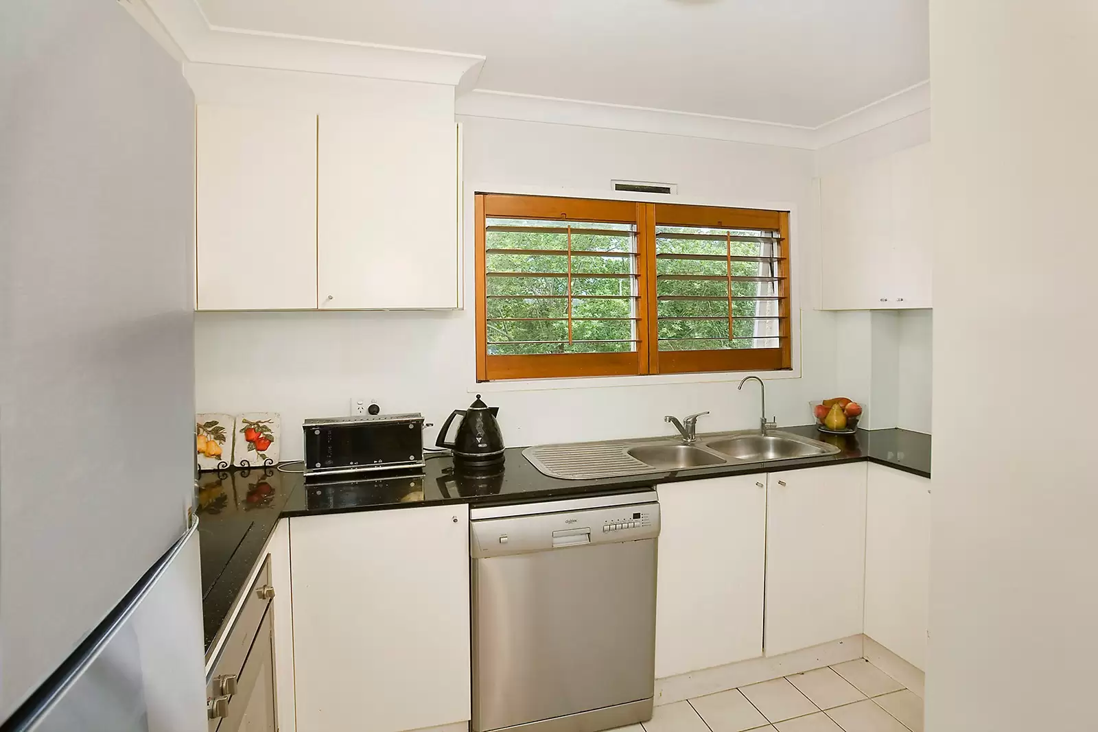 22/14 Leura Road, Double Bay Leased by Sydney Sotheby's International Realty - image 5