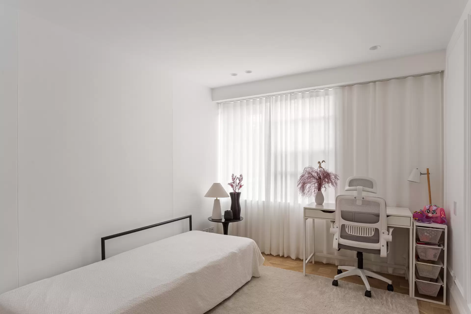 15/4 Mitchell Road, Darling Point For Sale by Sydney Sotheby's International Realty - image 1