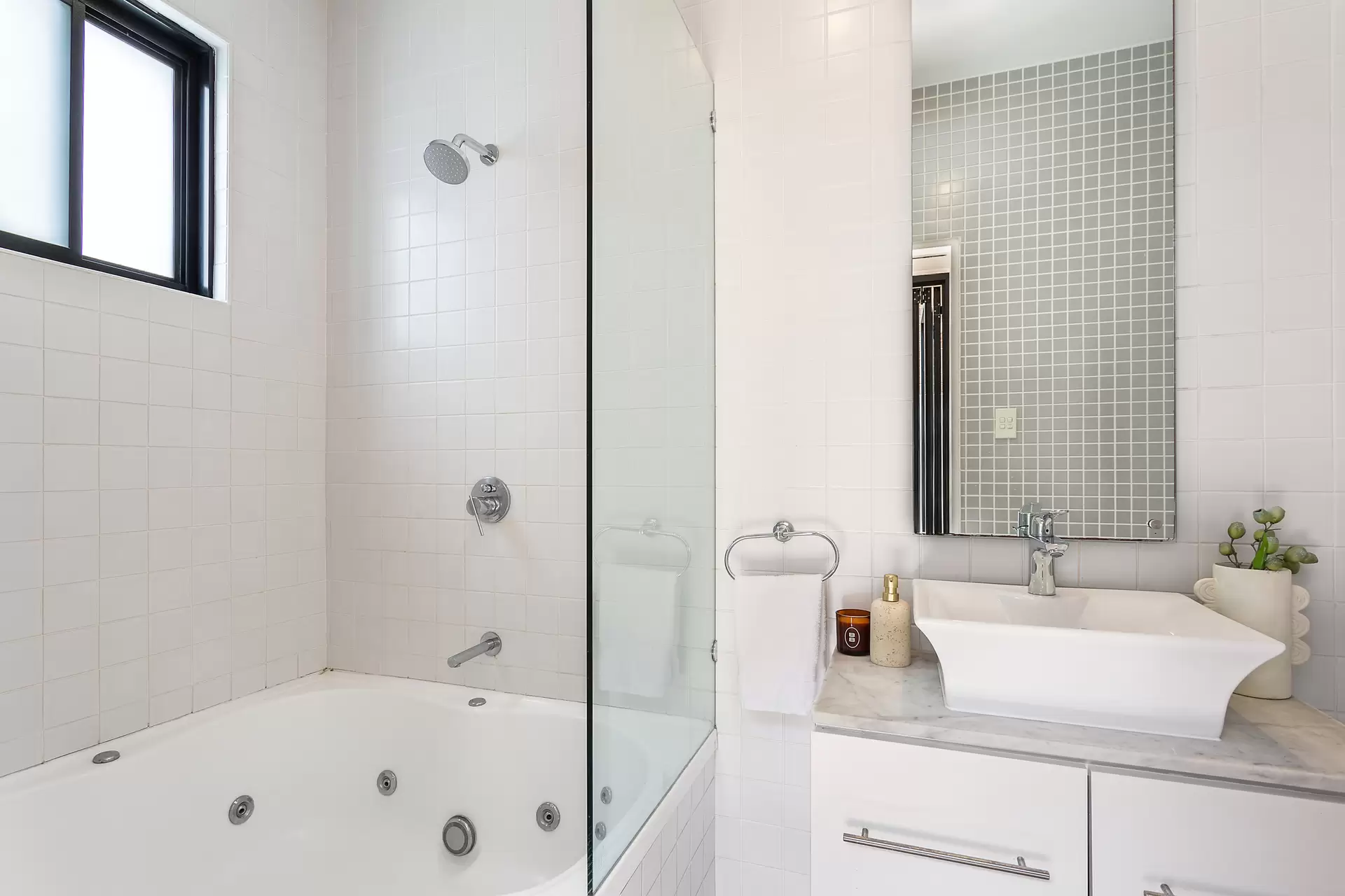 57 Oberon Street, Randwick Auction by Sydney Sotheby's International Realty - image 9