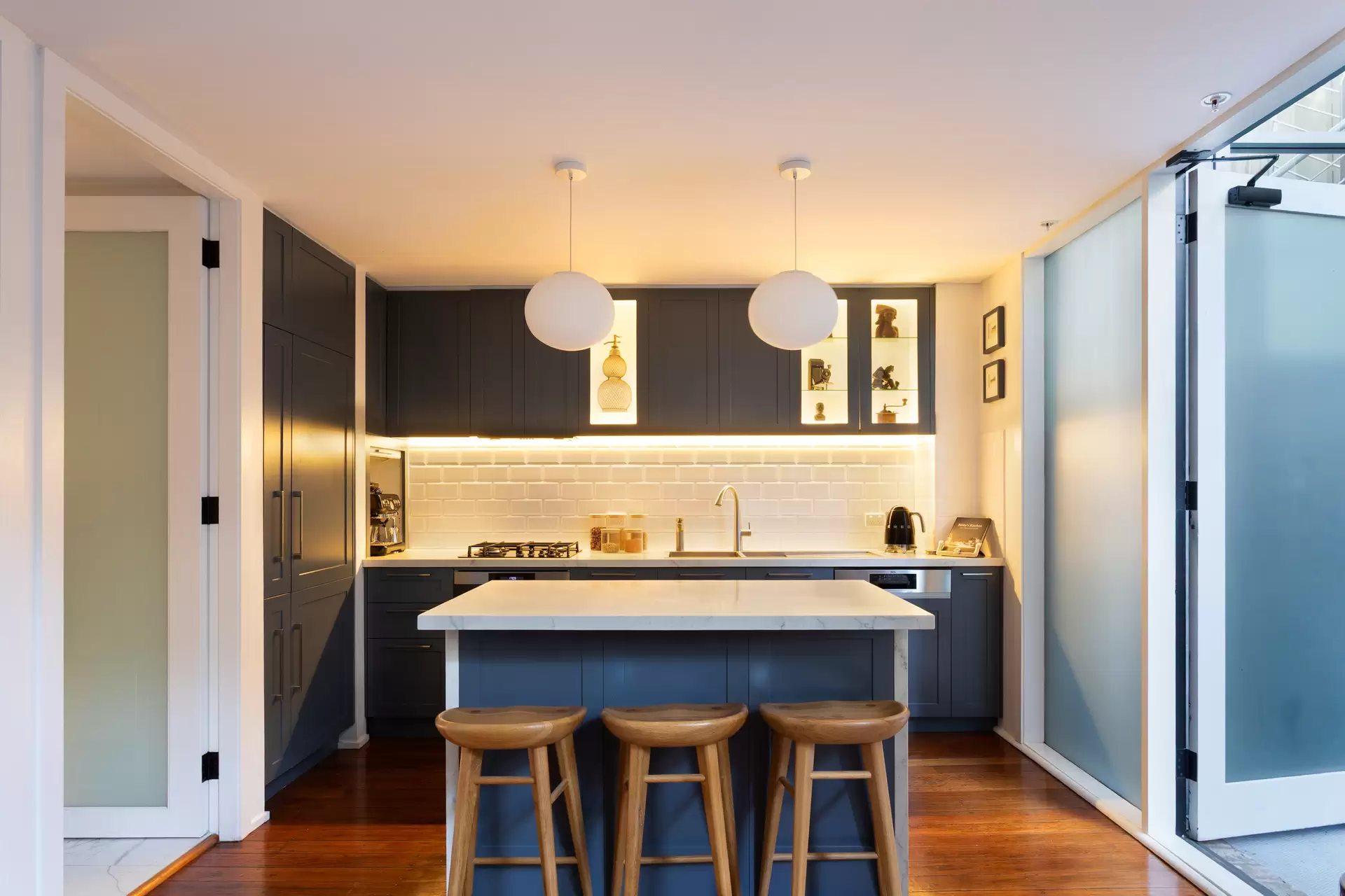 4/92-96 Albion Street, Surry Hills Auction by Sydney Sotheby's International Realty - image 1