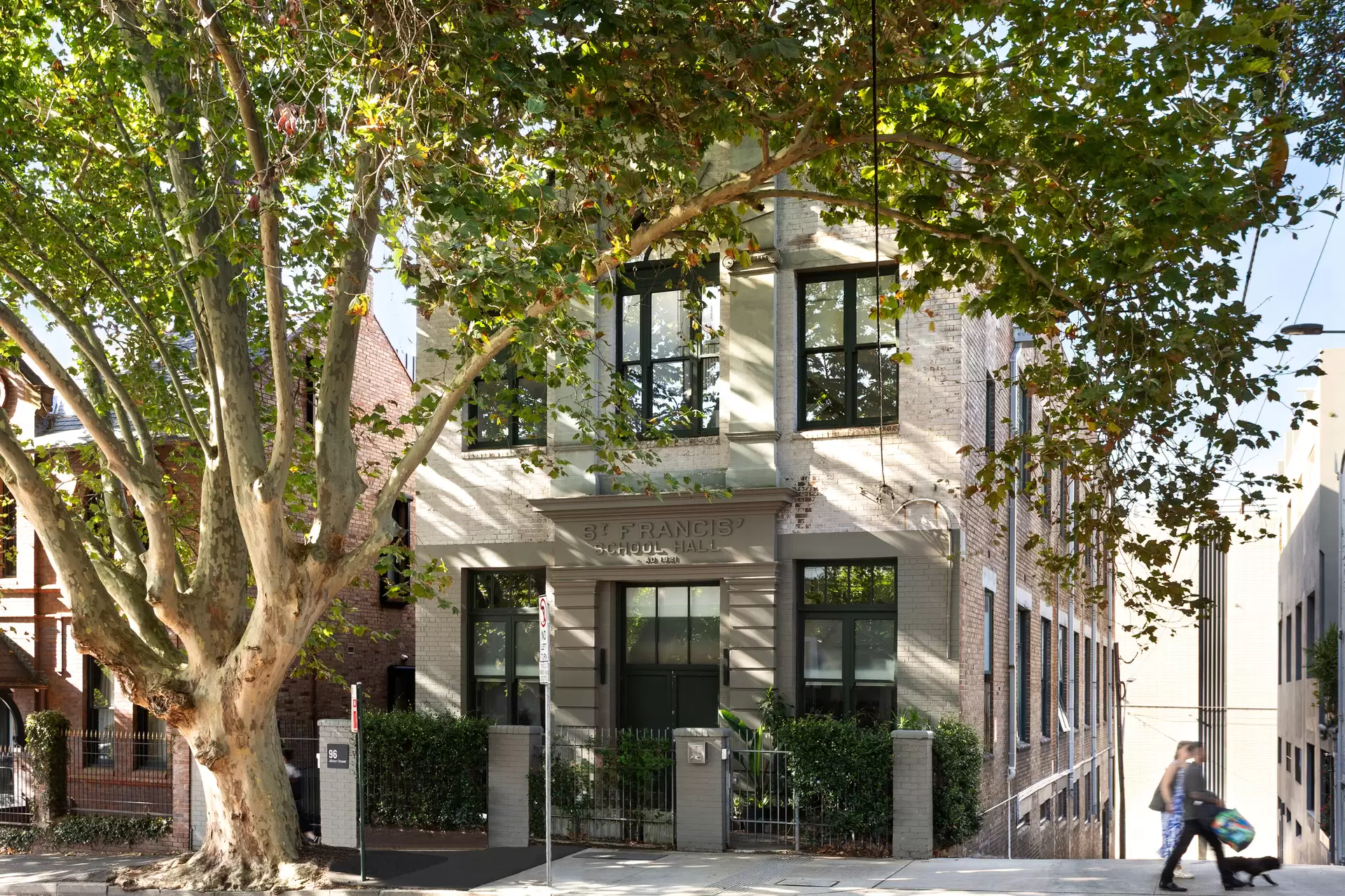 4/92-96 Albion Street, Surry Hills Auction by Sydney Sotheby's International Realty - image 1