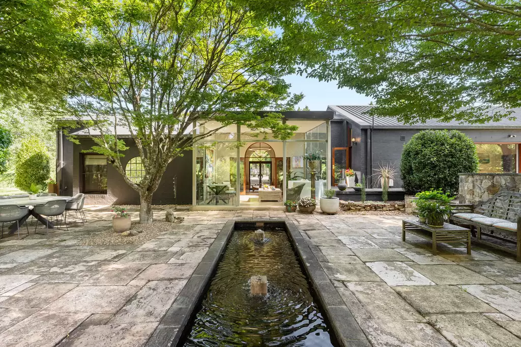 11 Evelyn Avenue, Bundanoon For Sale by Sydney Sotheby's International Realty