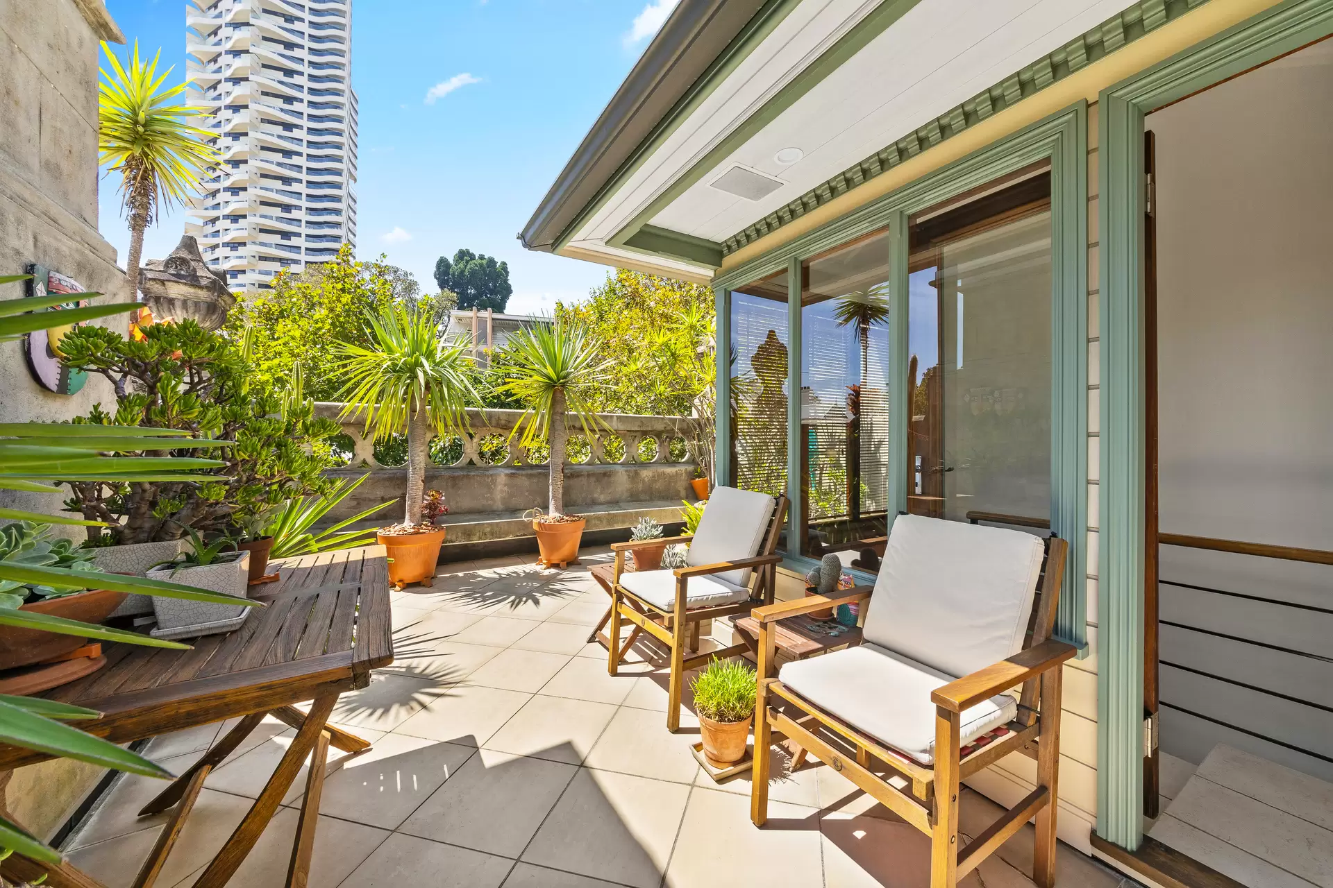 219 Bourke Street, Darlinghurst Sold by Sydney Sotheby's International Realty - image 1