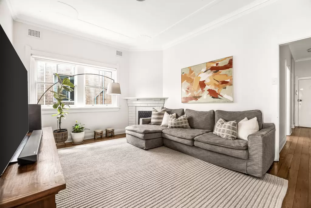 4/19 Brighton Boulevard, Bondi Beach Sold by Sydney Sotheby's International Realty