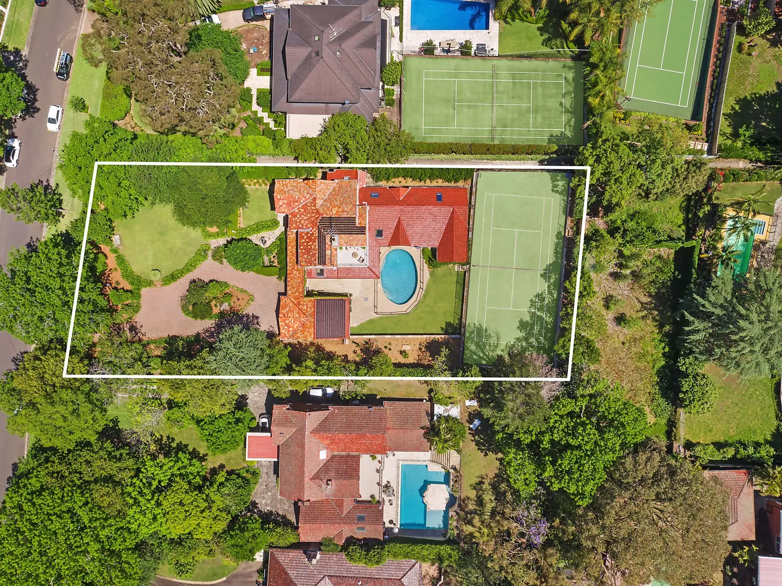 8 Macquarie Road, Pymble Sold by Sydney Sotheby's International Realty - image 1