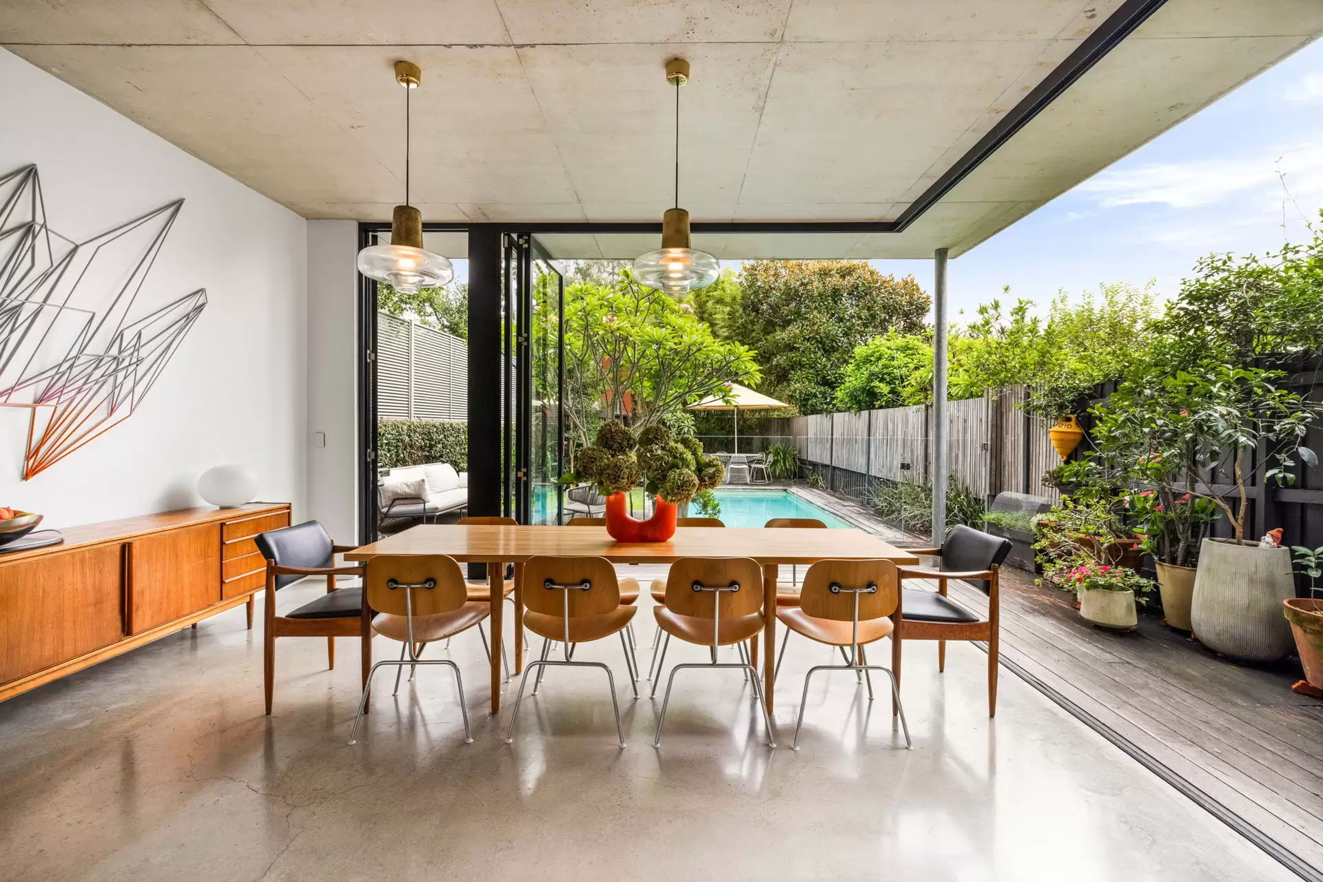 4 Astolat Street, Randwick Auction by Sydney Sotheby's International Realty - image 2