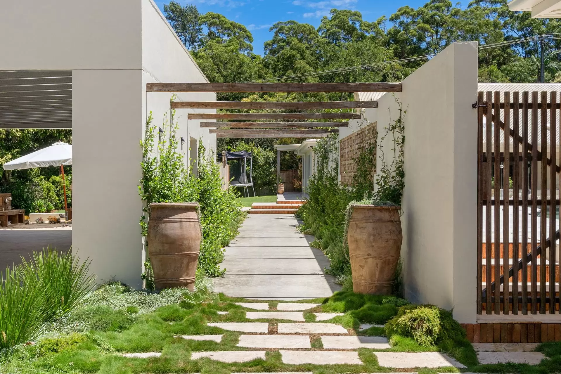 10 Roses Road, Federal For Sale by Sydney Sotheby's International Realty - image 3