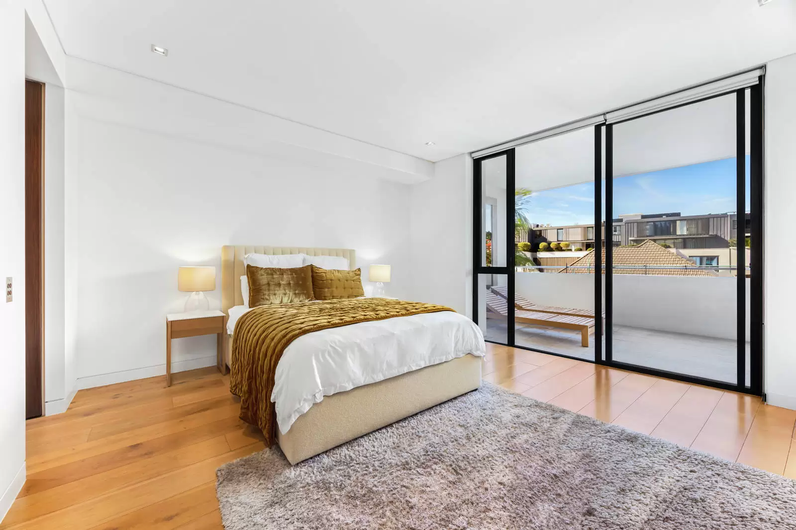 5F/2-22 Knox Street, Double Bay For Lease by Sydney Sotheby's International Realty - image 5