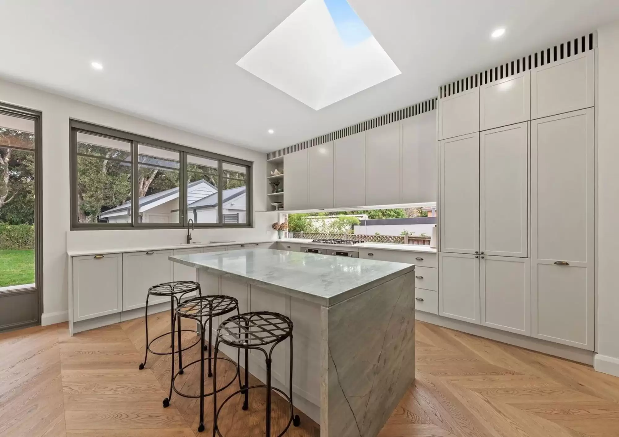 64 Lenthall Street, Kensington For Sale by Sydney Sotheby's International Realty - image 9