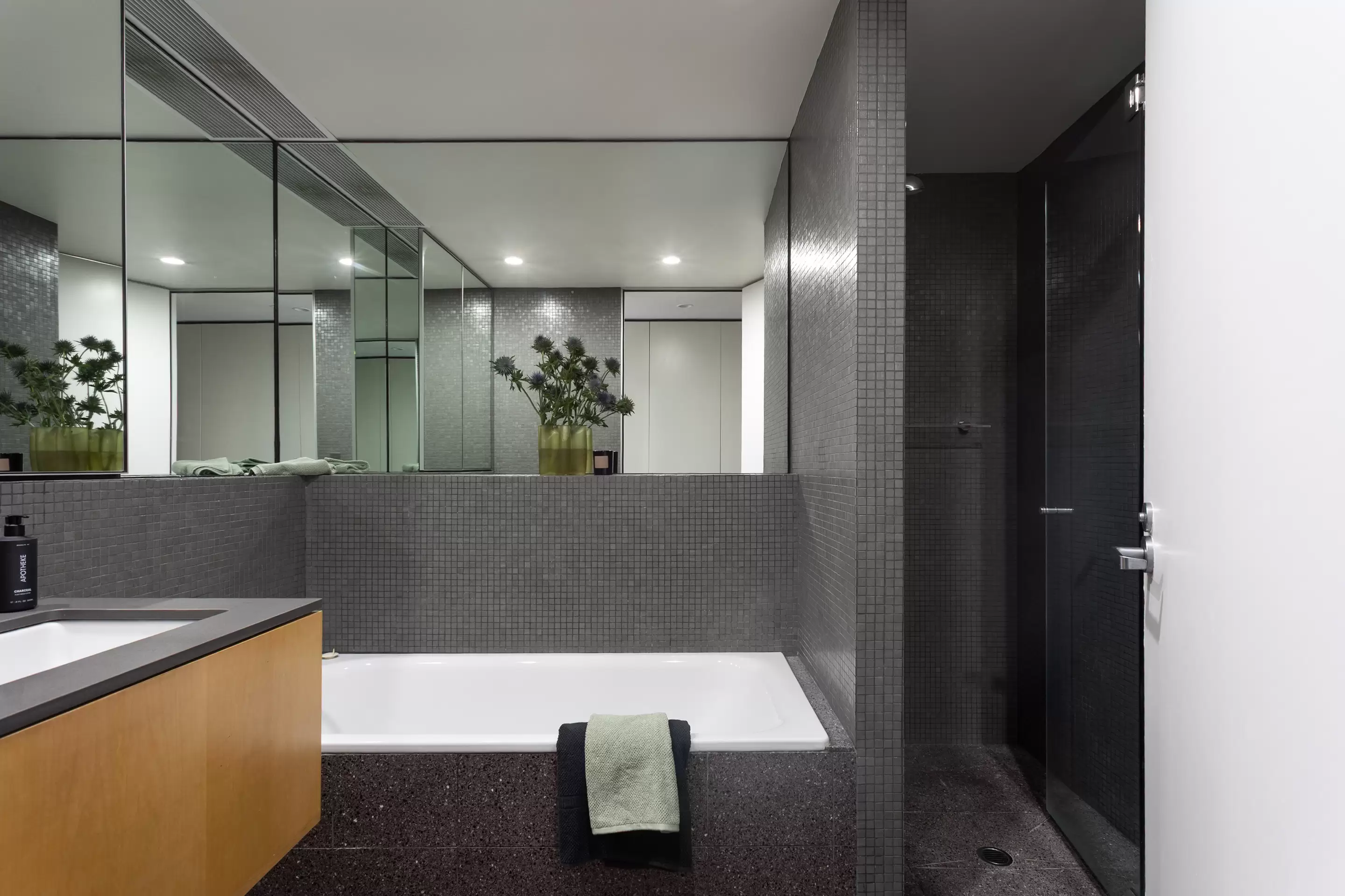 2/36-38 Hutchinson Street, Surry Hills Auction by Sydney Sotheby's International Realty - image 17