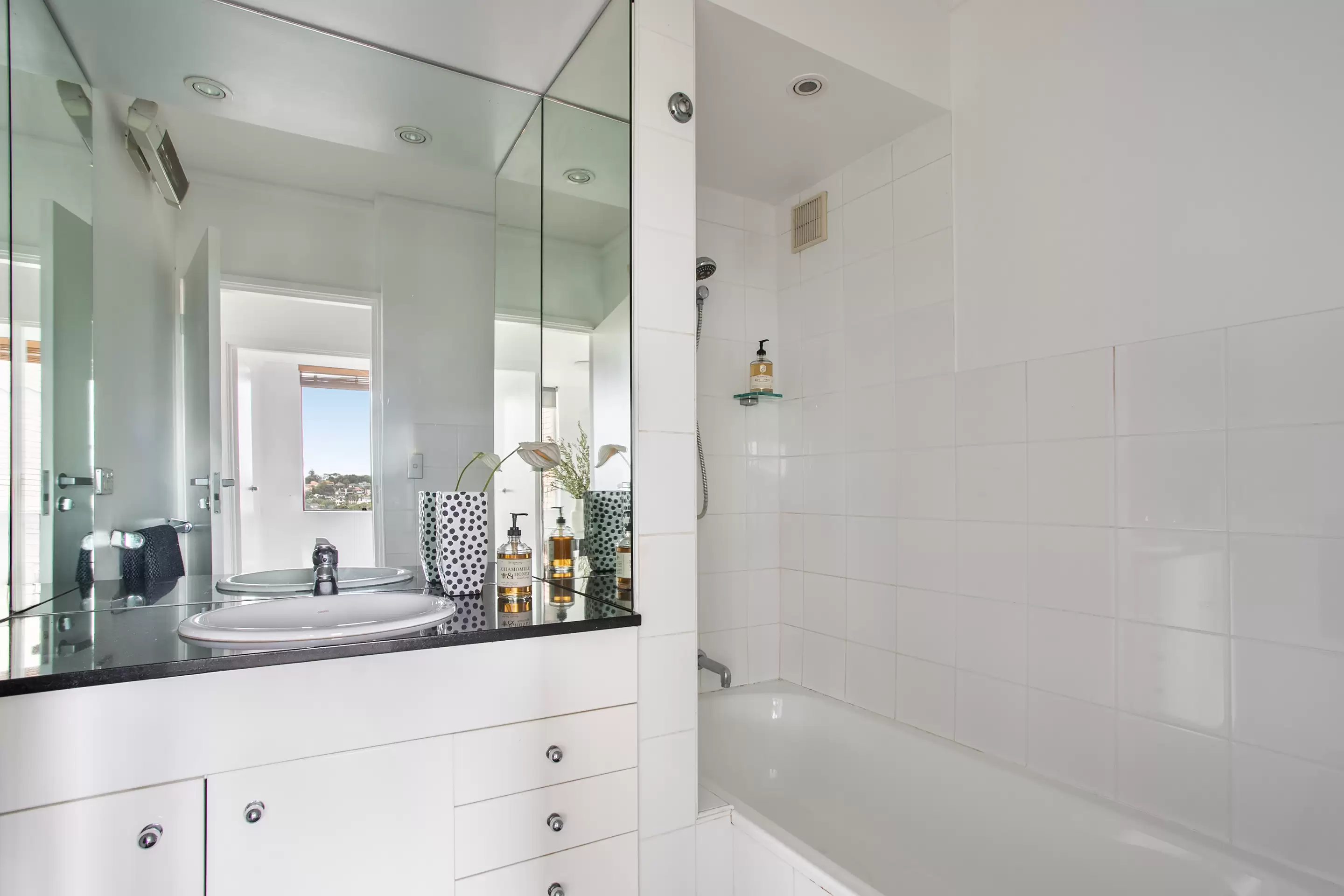 13/366 Edgecliff Road, Woollahra Auction by Sydney Sotheby's International Realty - image 9