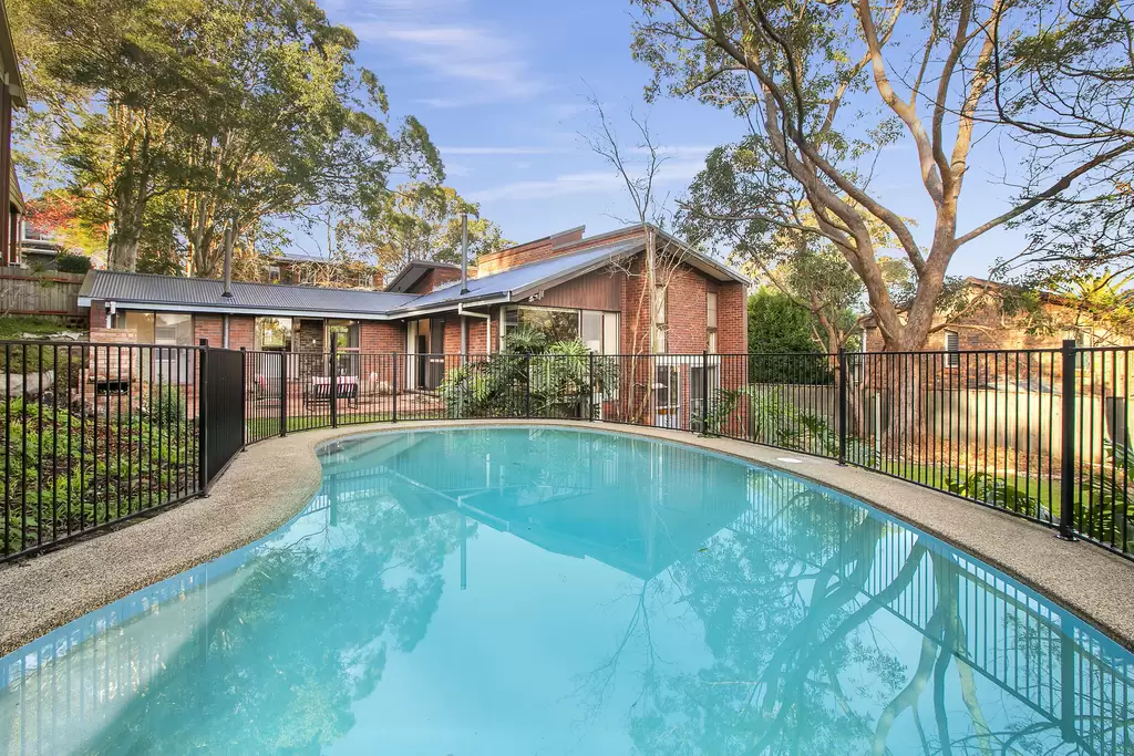 2 Henley Close, Belrose Sold by Sydney Sotheby's International Realty