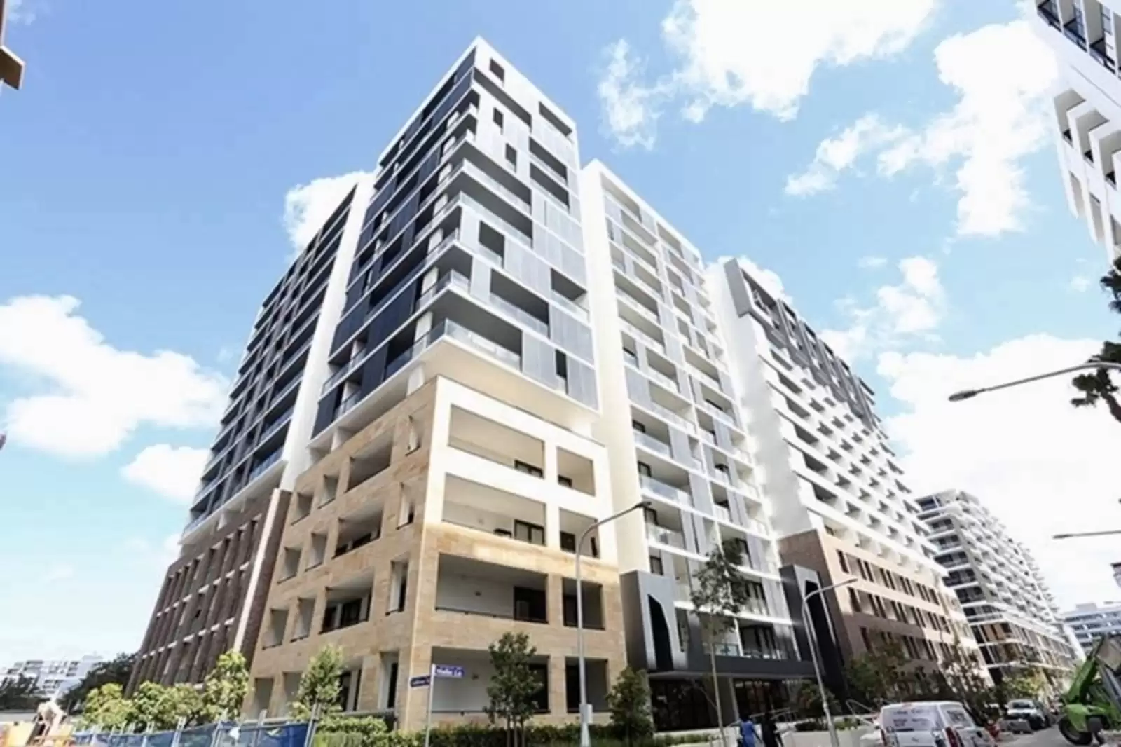 404A/9 Kent Road, Mascot Leased by Sydney Sotheby's International Realty - image 1