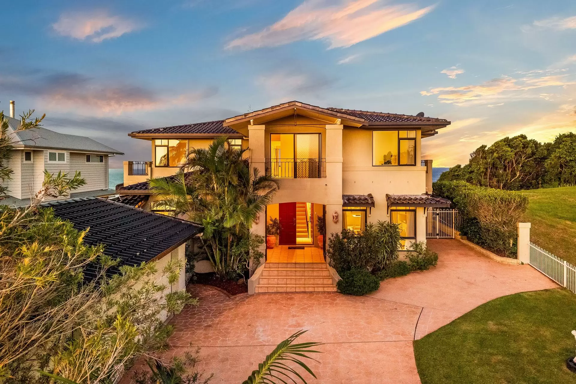 6 Seacrest Place, Lennox Head For Sale by Sydney Sotheby's International Realty - image 3