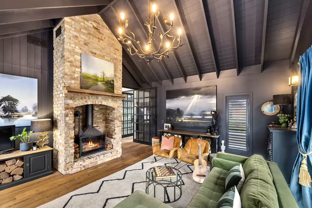 10 Bloomfield Close, Bowral For Sale by Sydney Sotheby's International Realty