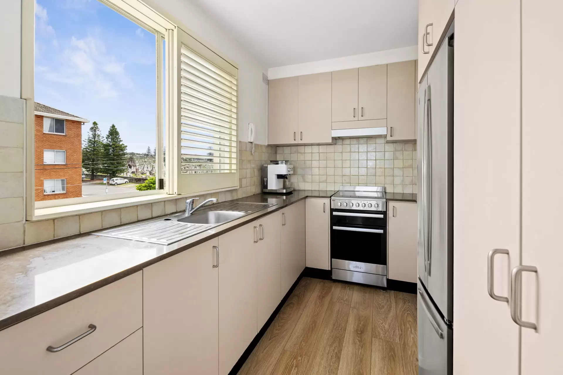 4/131 Boundary Street, Clovelly Auction by Sydney Sotheby's International Realty - image 6