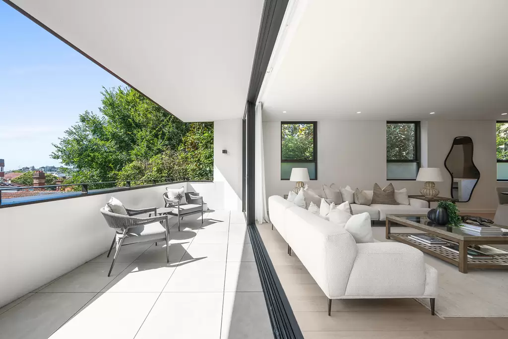 4/319 New South Head Road, Double Bay For Sale by Sydney Sotheby's International Realty