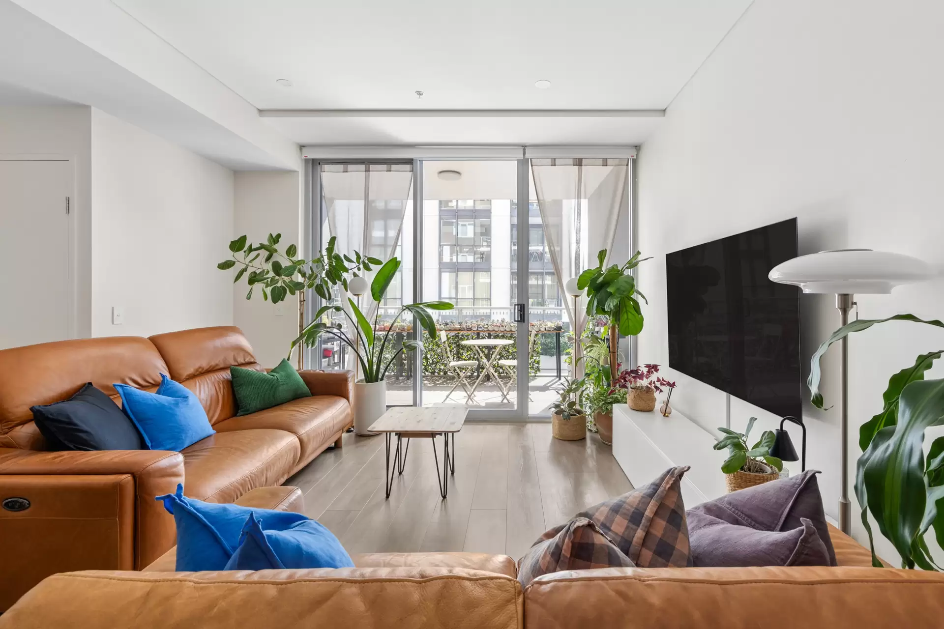 504/70 Regent Street, Kogarah Auction by Sydney Sotheby's International Realty - image 1