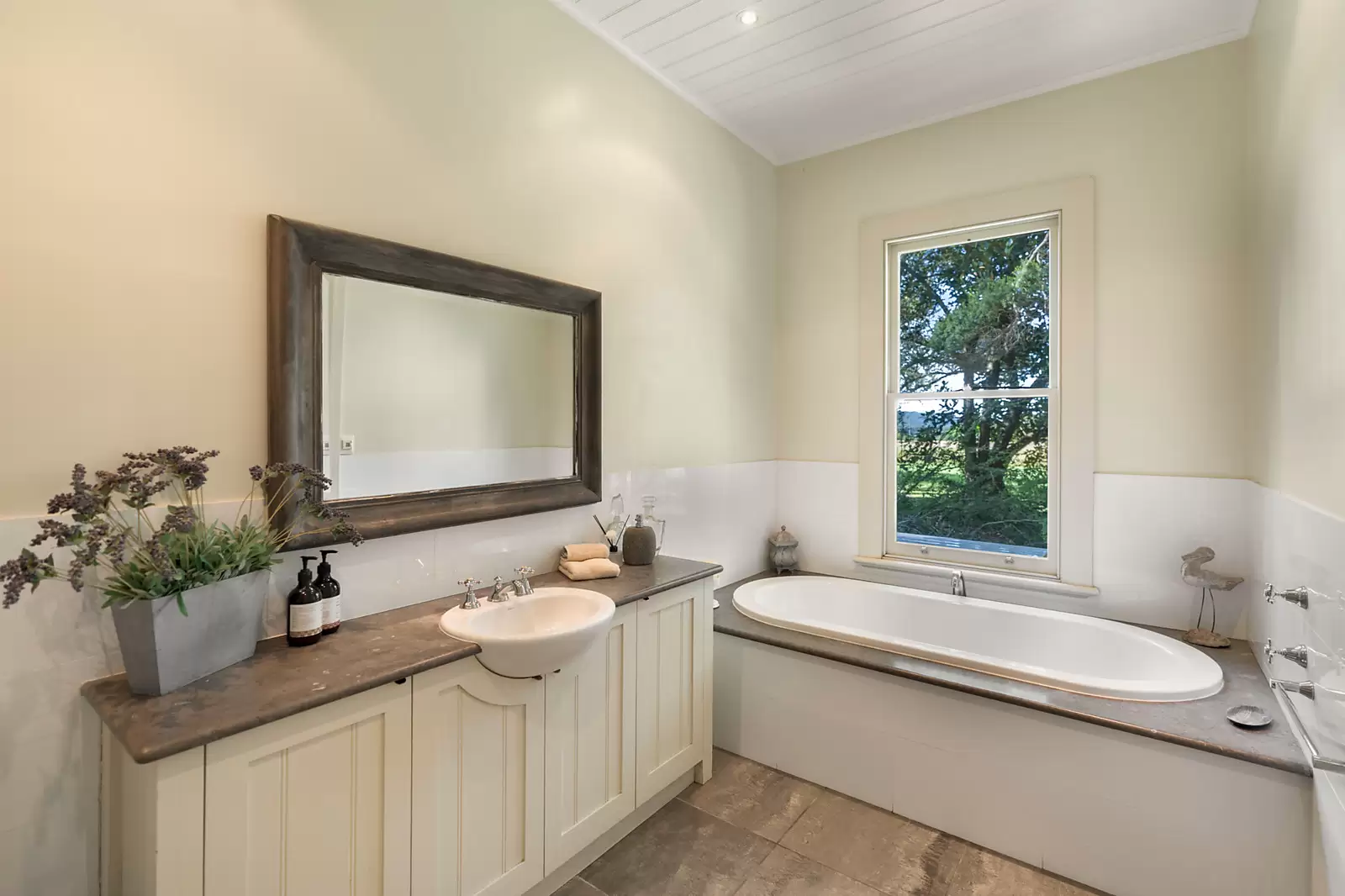 99 Bong Bong Road, Broughton Vale For Sale by Sydney Sotheby's International Realty - image 10