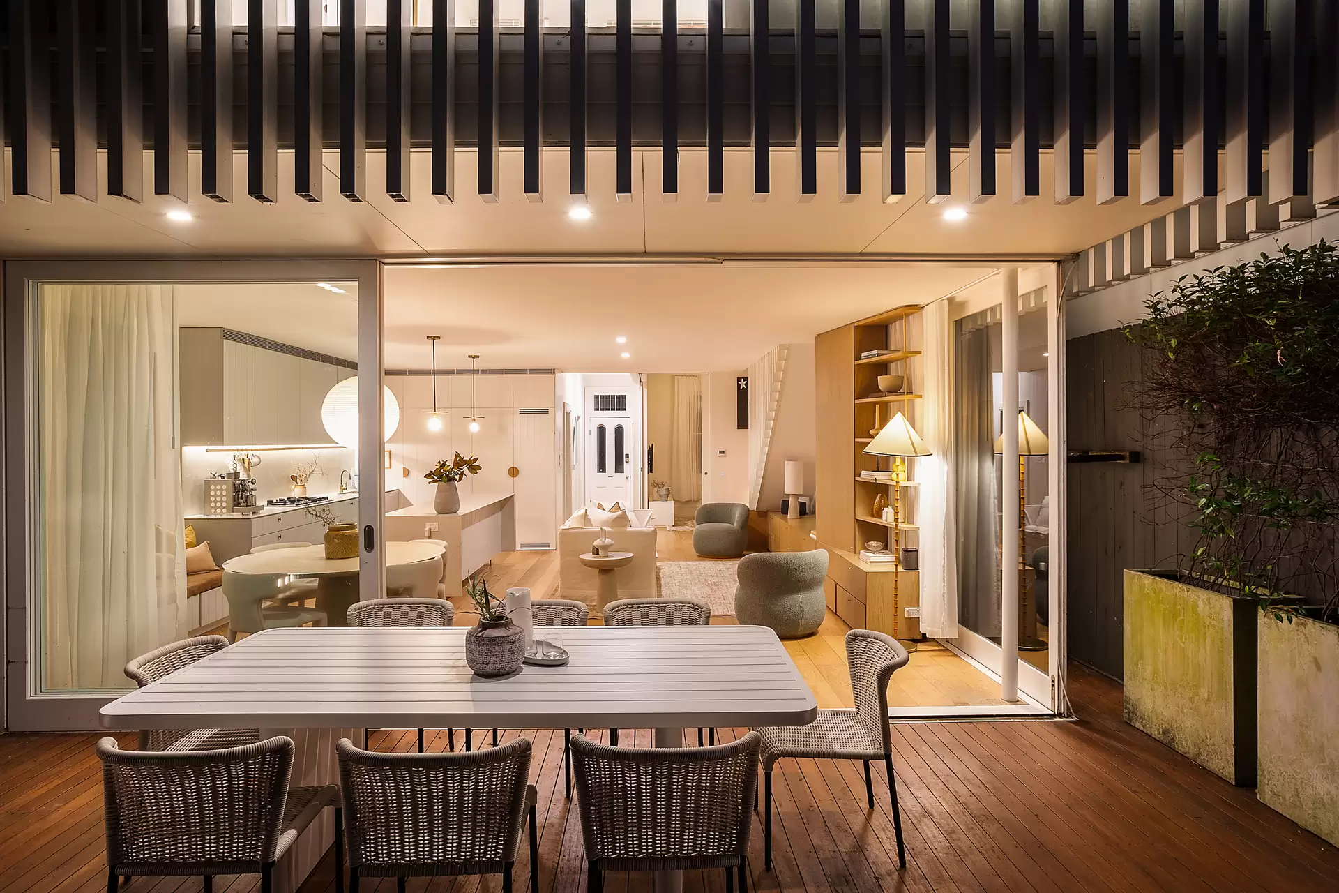 64 St James Road, Bondi Junction Sold by Sydney Sotheby's International Realty - image 1