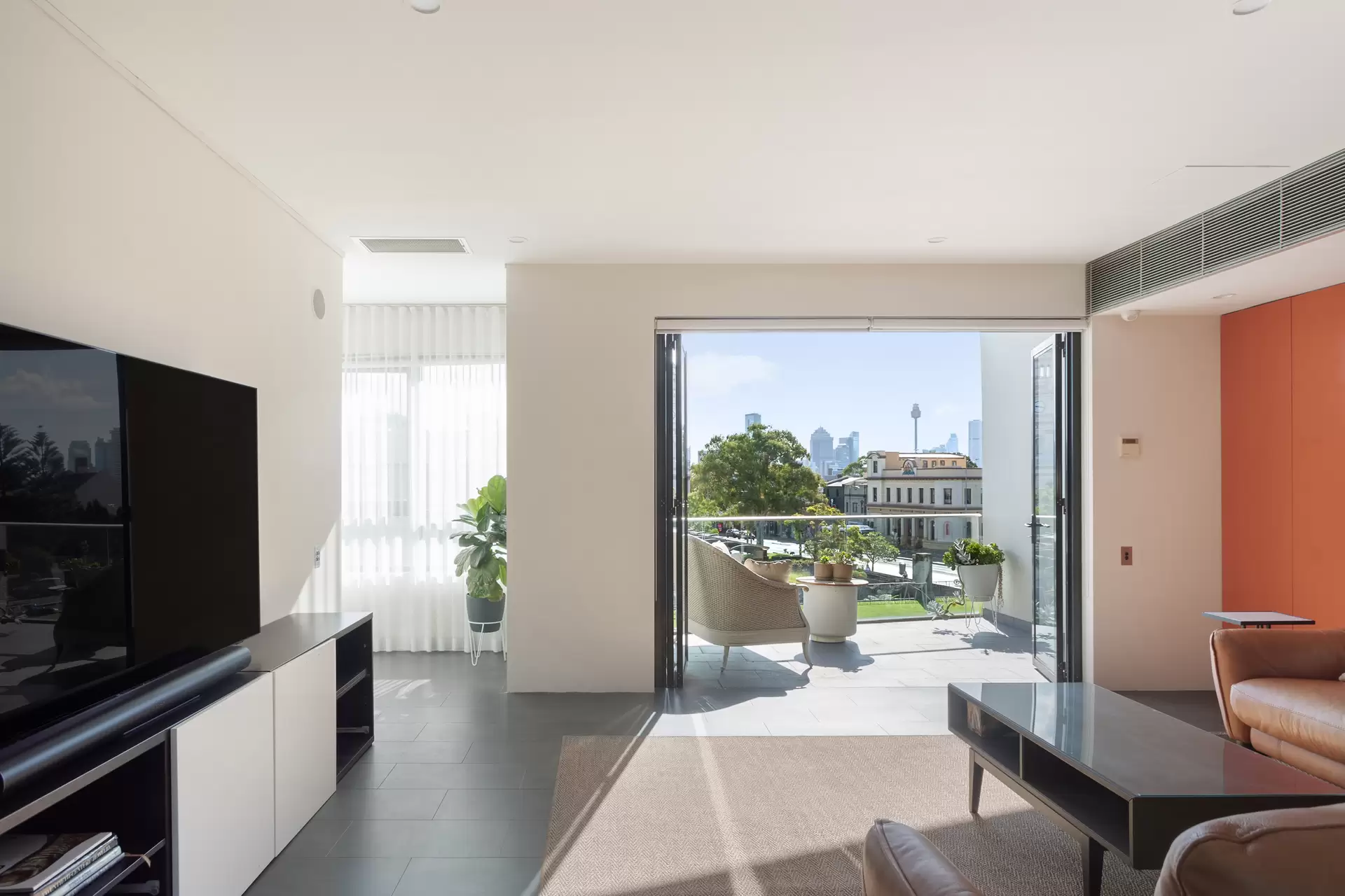 47/13 Oatley Road, Paddington Sold by Sydney Sotheby's International Realty - image 1