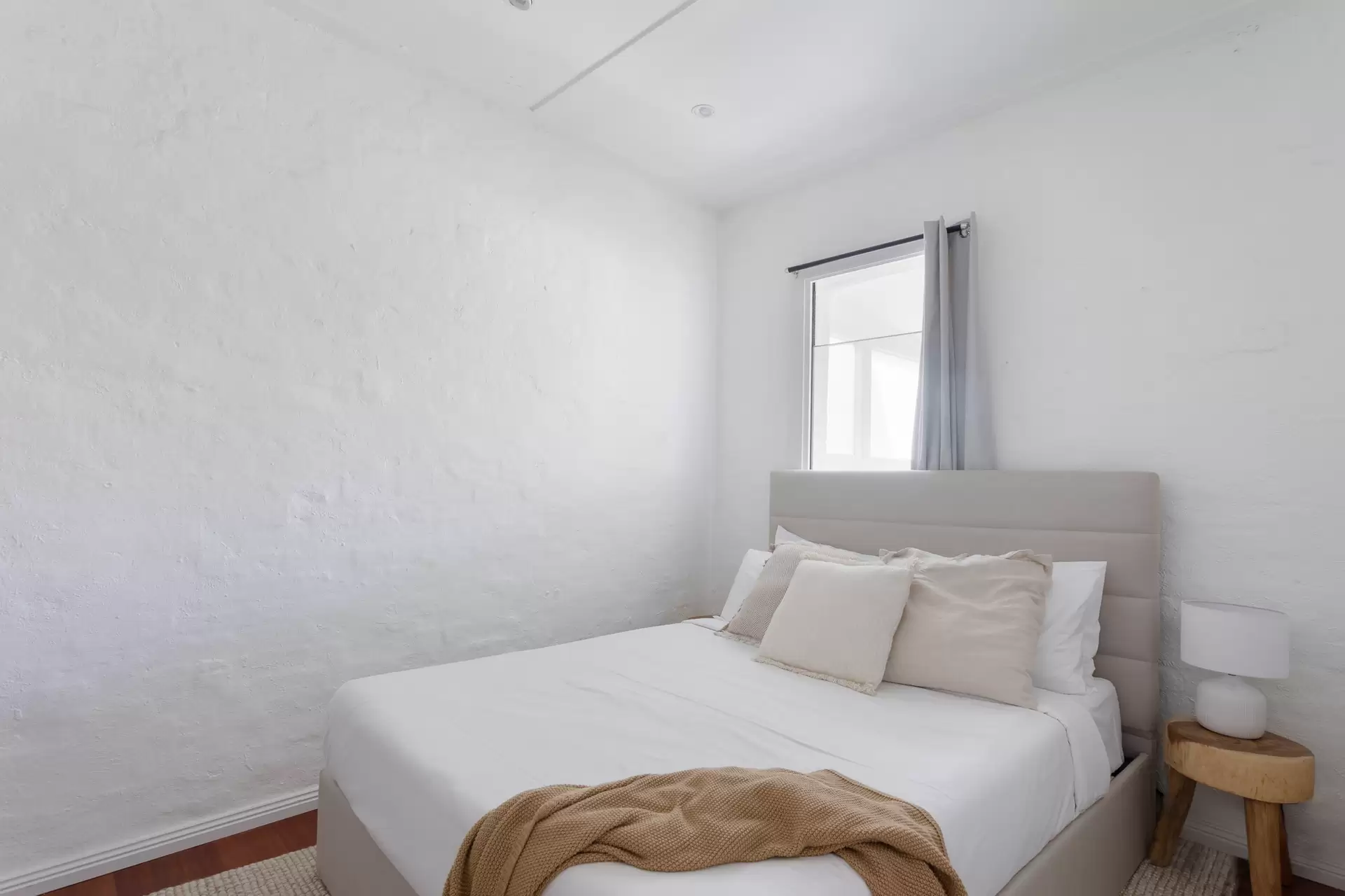 54 Surrey Street, Darlinghurst Auction by Sydney Sotheby's International Realty - image 1